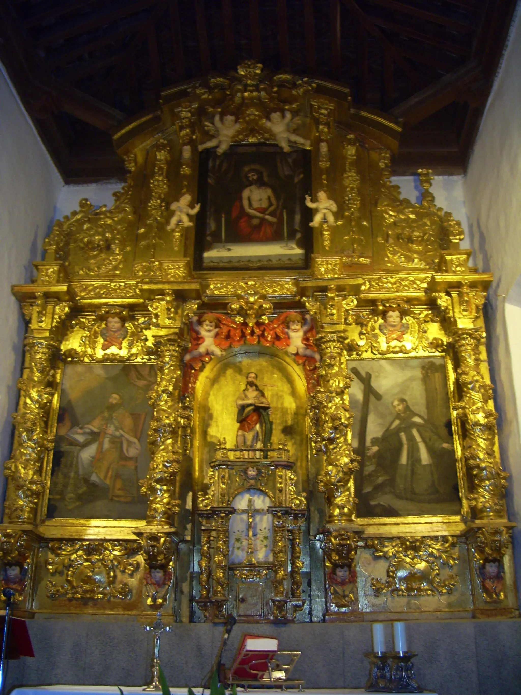 Photo showing: altarpiece of the church of Saint John baptist of Pozanco (Ávila)