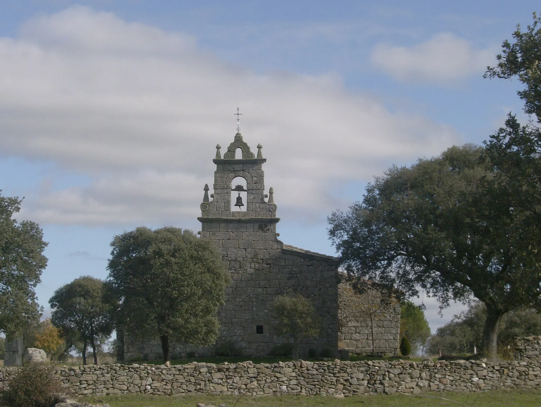 Photo showing: Espadaña de la Ermita de Fernandiel