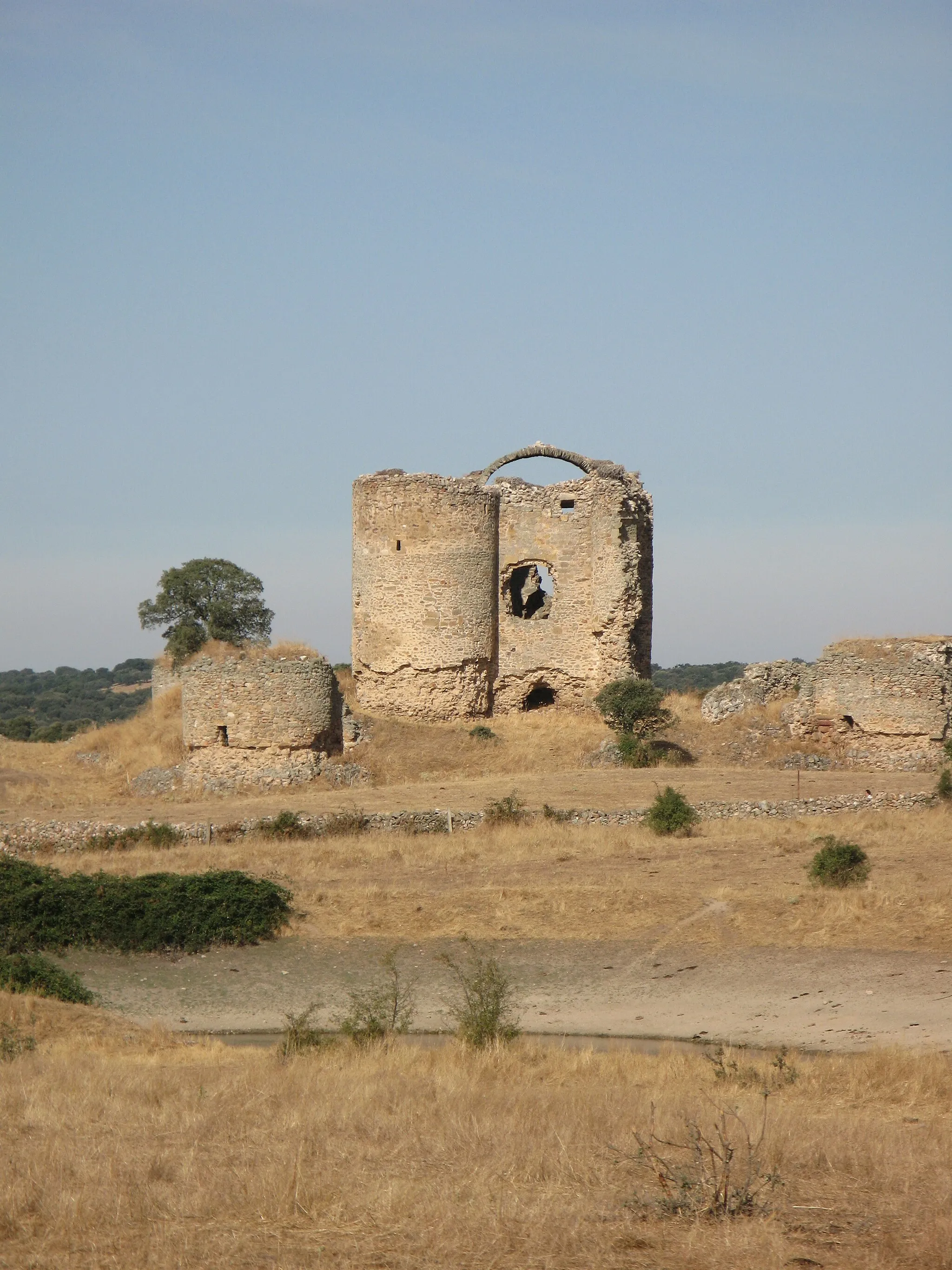 Photo showing: Castillo del Asmesnal en Alfaraz de Sayago, provincia de Zamora, Castilla y León, España