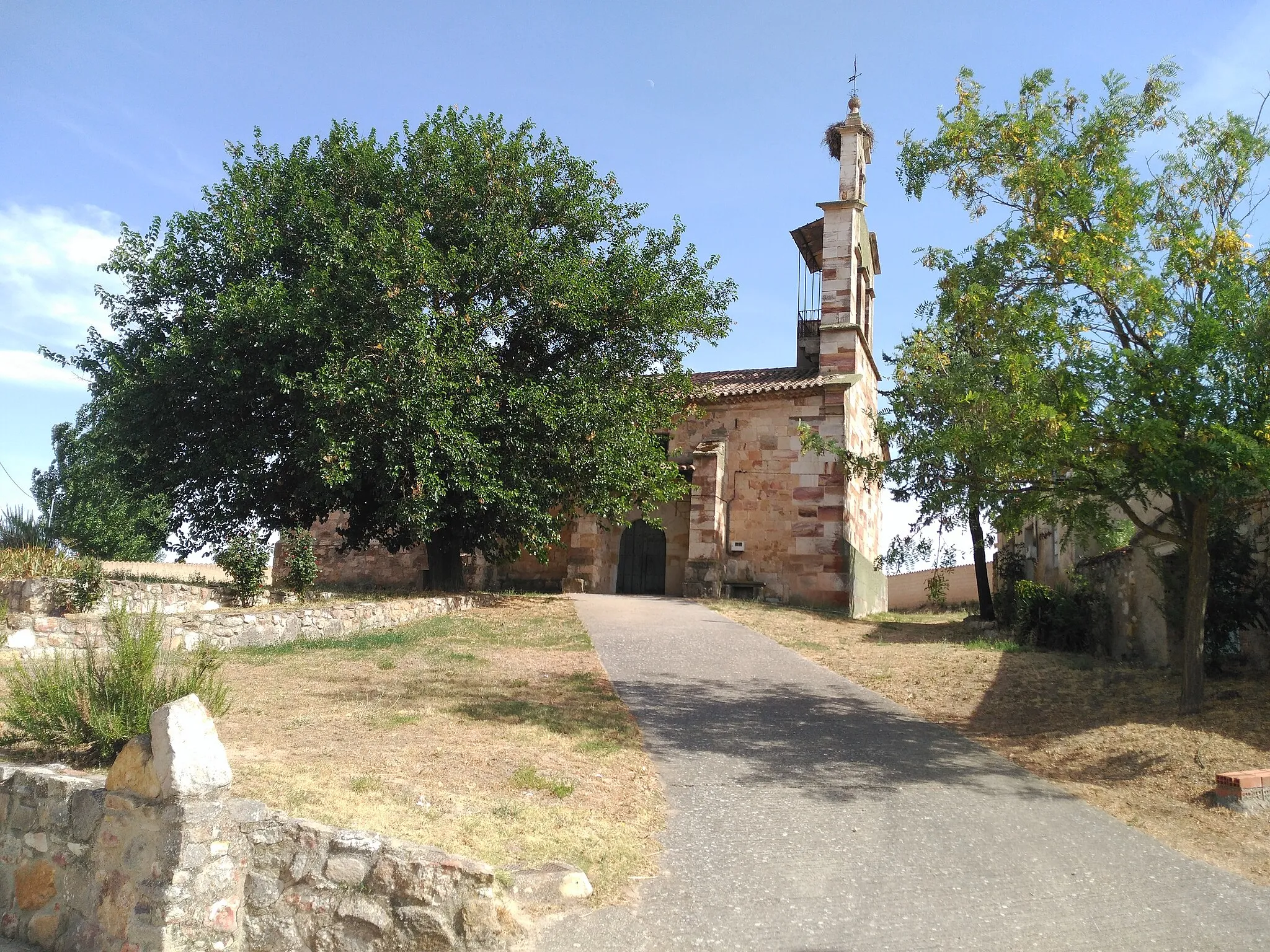 Photo showing: Iglesia de Tardobispo