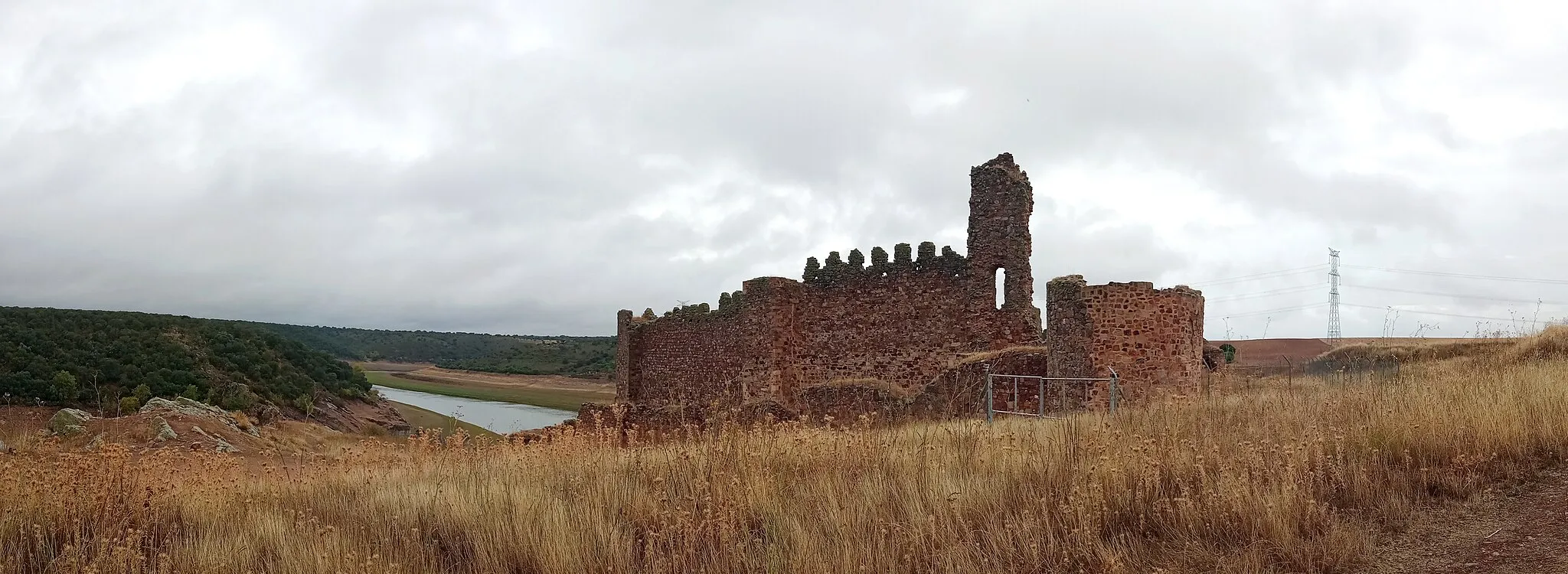 Photo showing: Castrotorafe (despoblado de la provincia de Zamora, España)