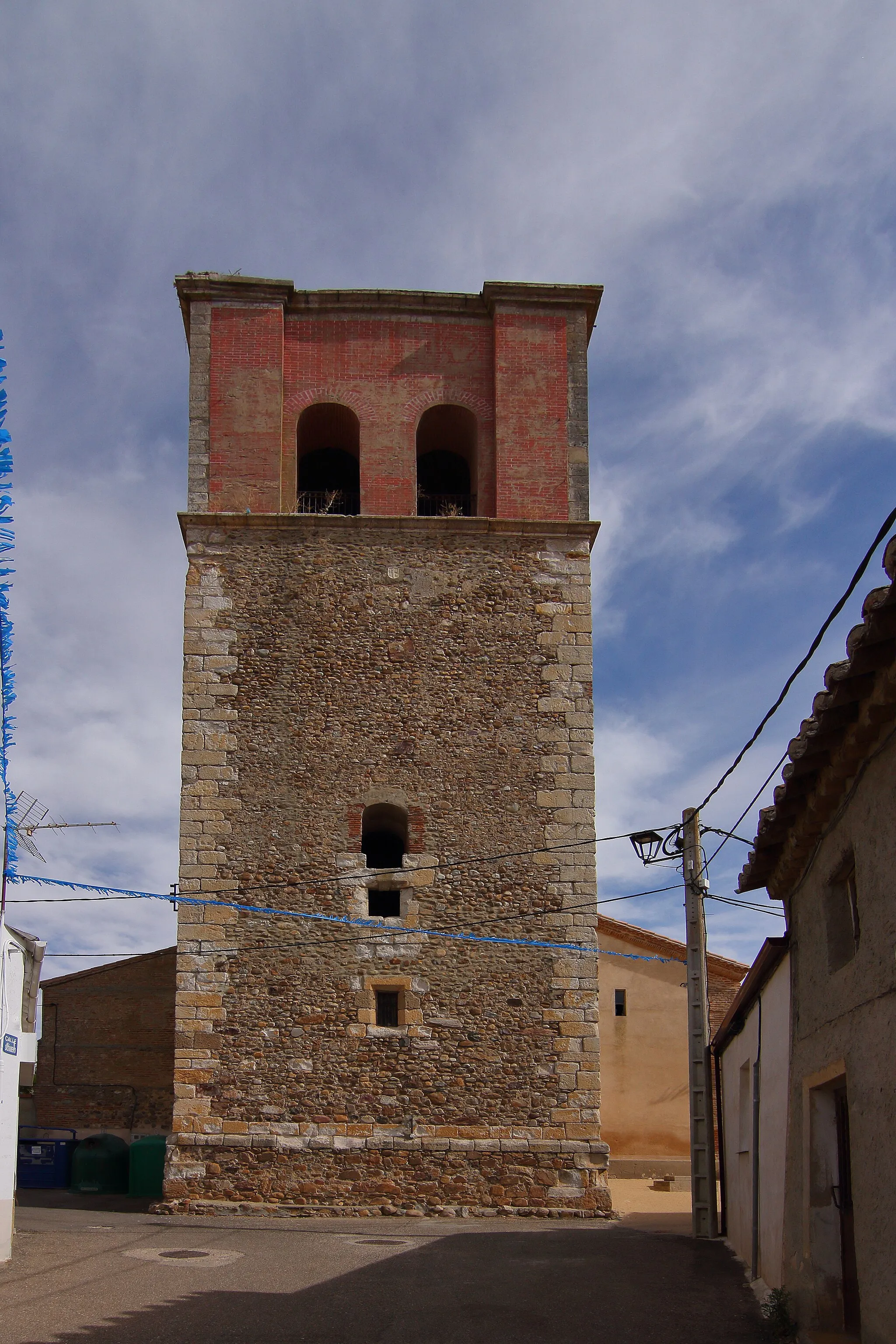 Photo showing: Villalba de la Lampreana, Iglesia de la Asunción de Ntra. Sra, torre