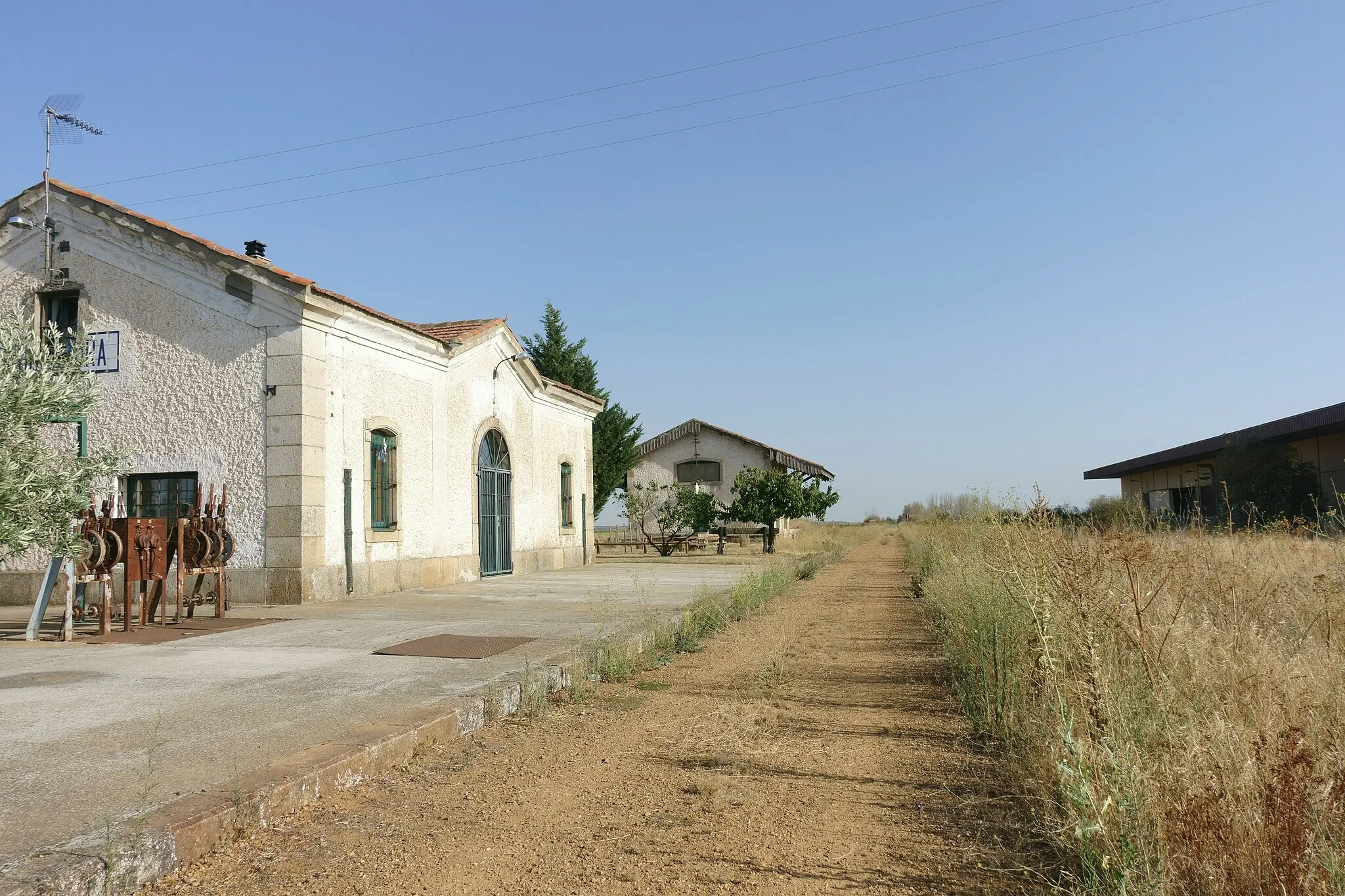 Photo showing: Antigua estación de ferrocarril de Pobladura del Valle, Zamora (España).