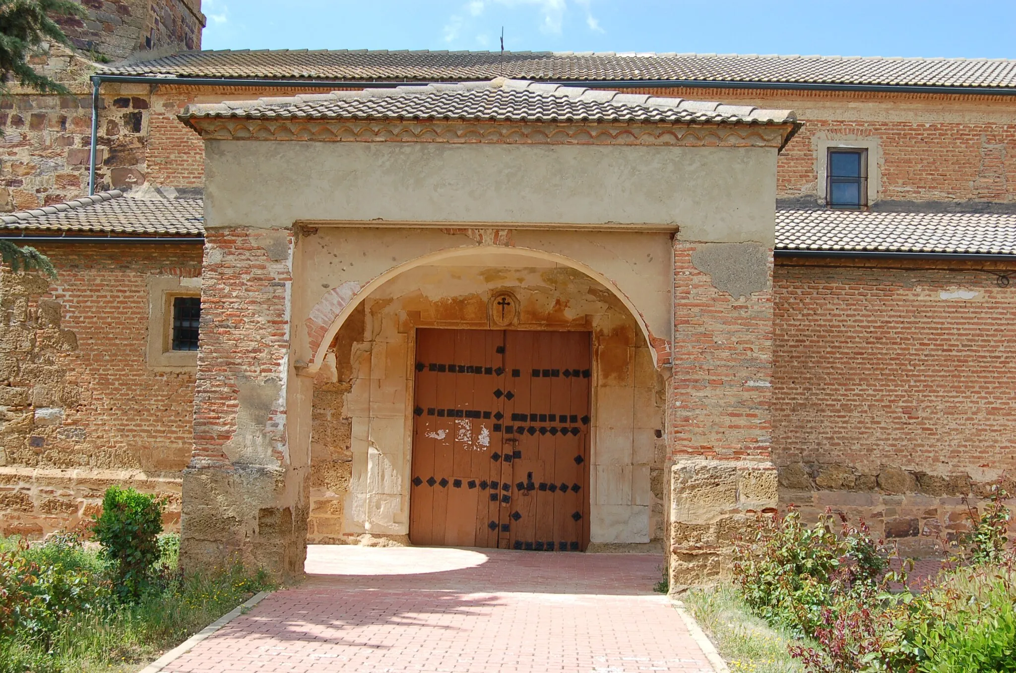 Photo showing: Porta igrexa parroquial de Barcial del Barco