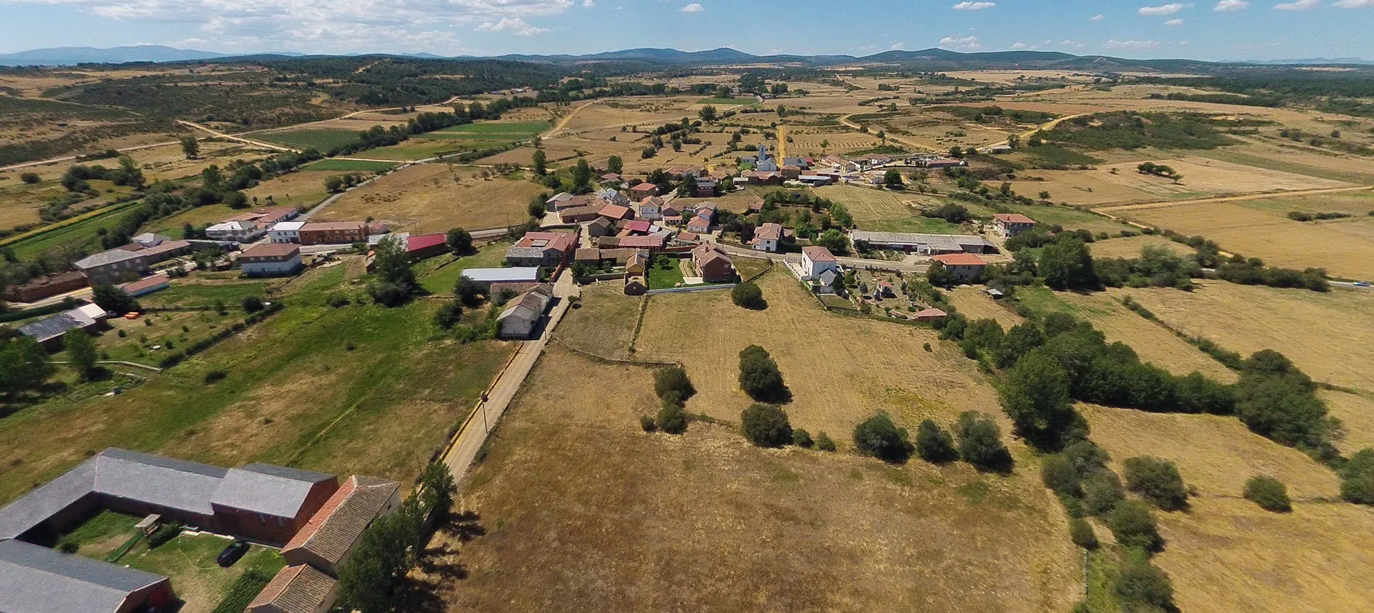 Photo showing: Foto Aérea de Magaz de Cepeda (Agosto 2013)