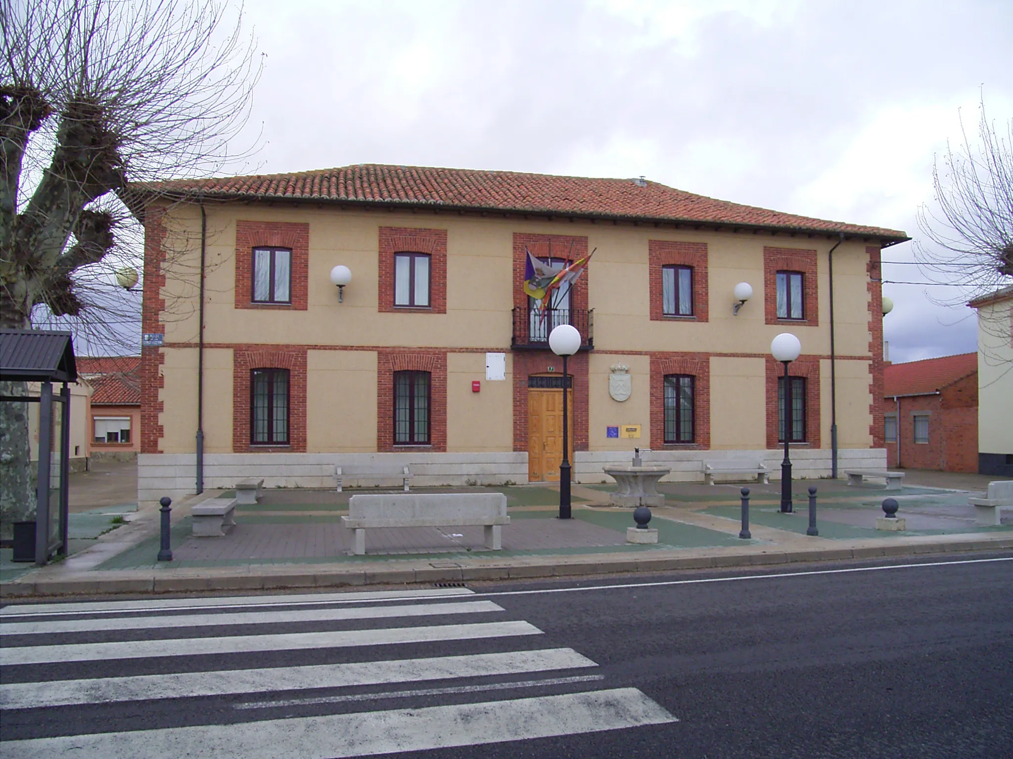 Photo showing: Casa consistorial de Turcia. Construida en el año 1915.