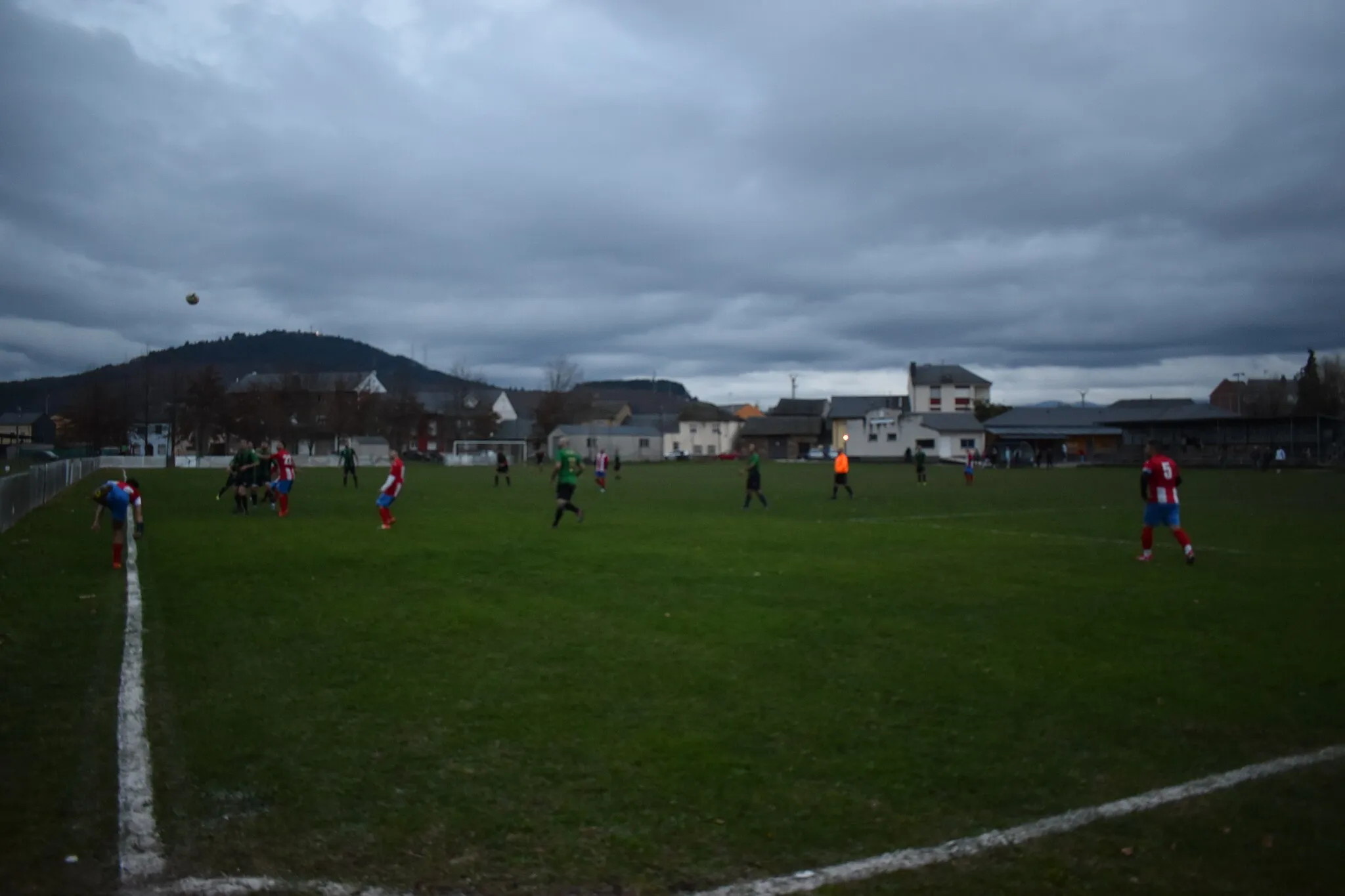 Photo showing: Partido de fútbol en Columbrianos