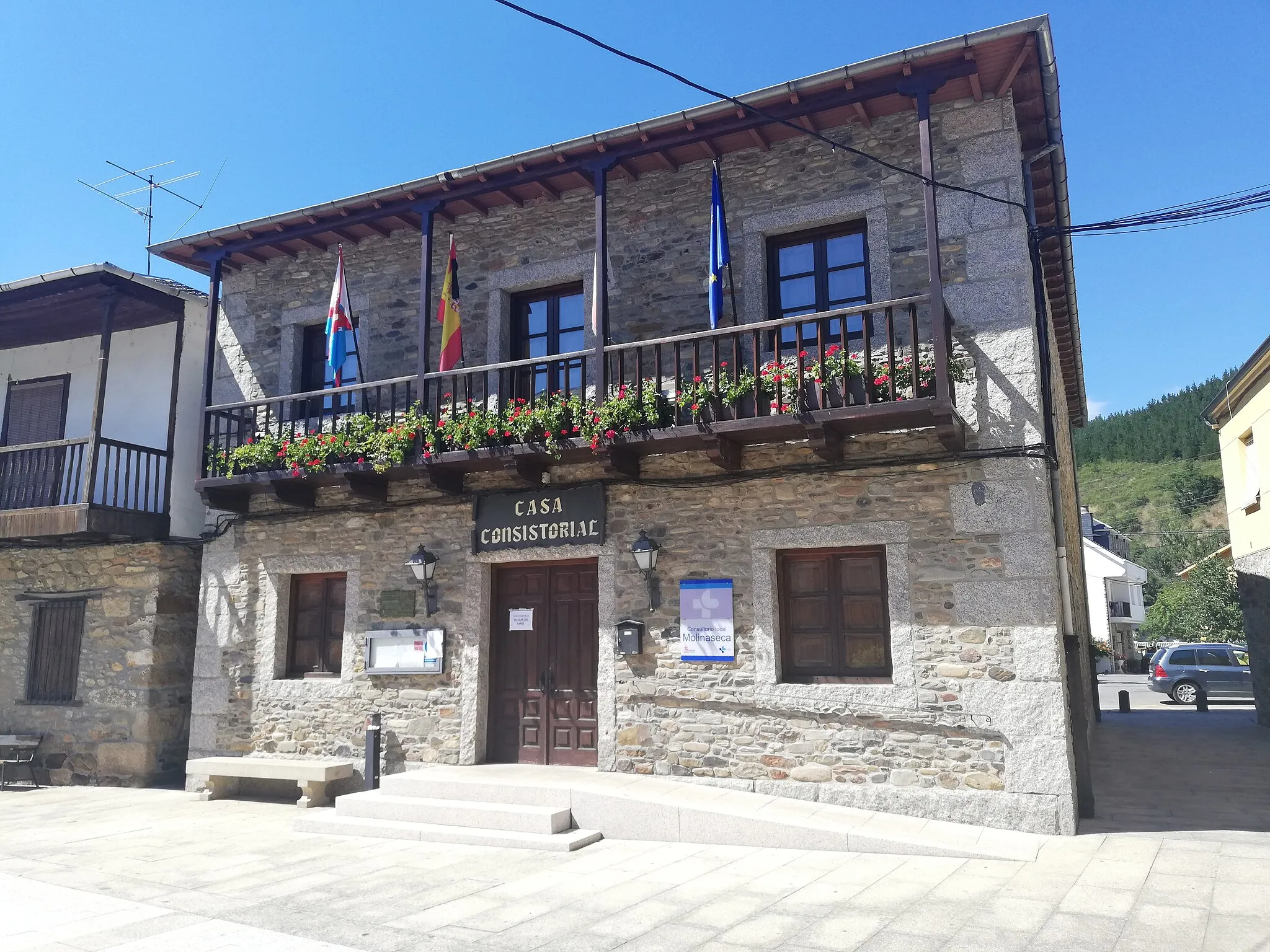 Photo showing: Casa consistorial de Molinaseca, O Bierzo.