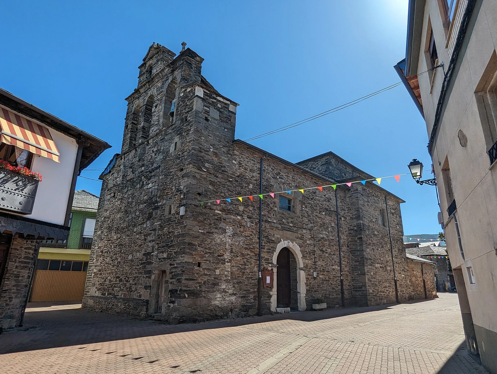 Photo showing: Iglesia de Nuestra Señora del Rosario, Páramo del Sil (León, España).