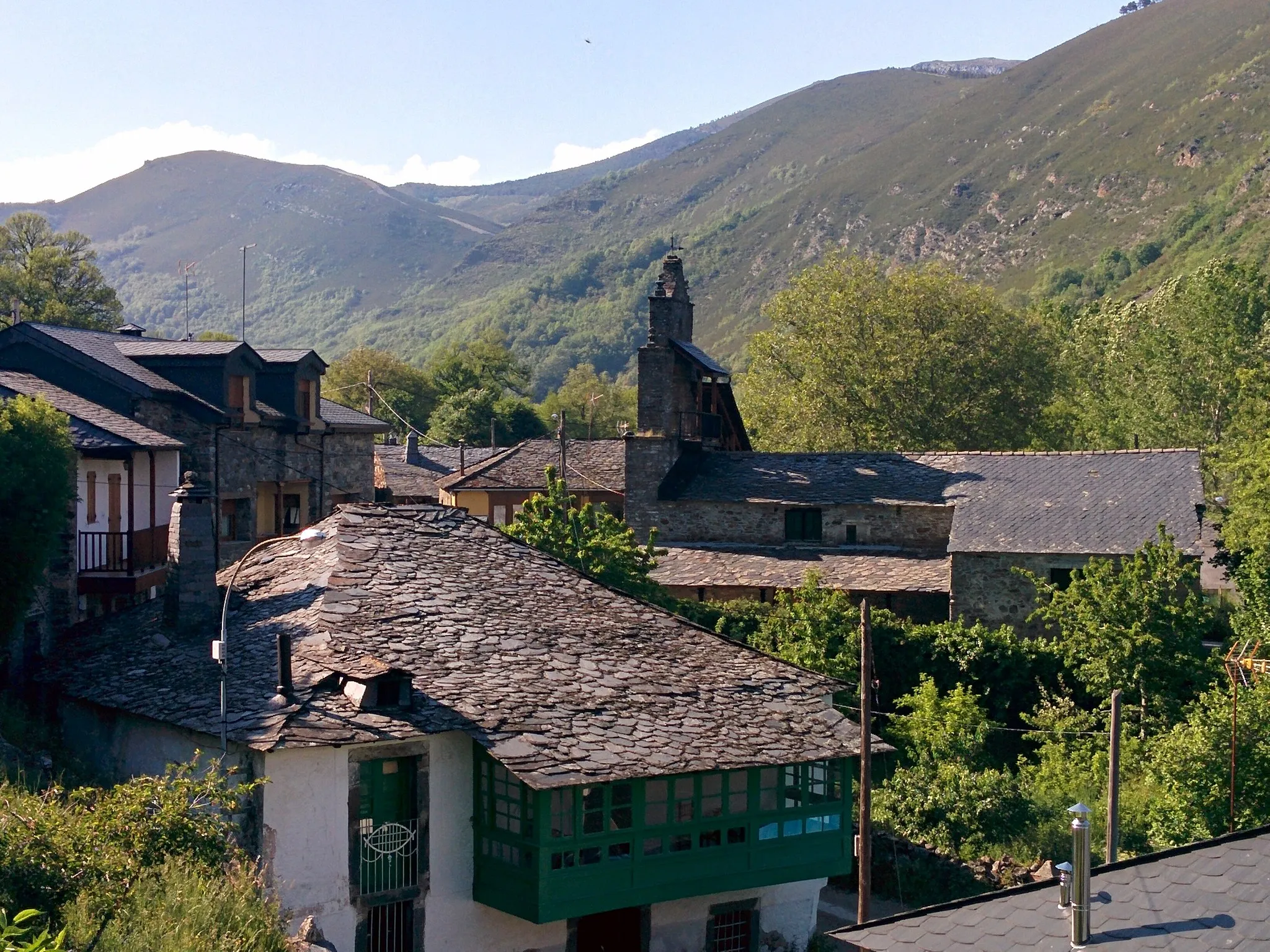 Photo showing: Vista de Pereda de Ancares (León, España).