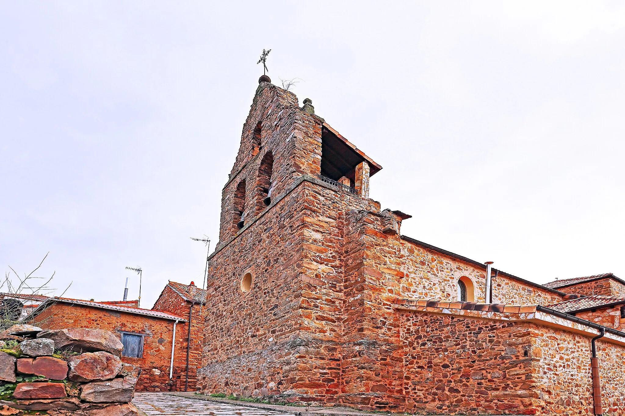 Photo showing: Combarros es una villa, perteneciente al municipio de Brazuelo, en la comarca de La Maragatería, provincia de León.