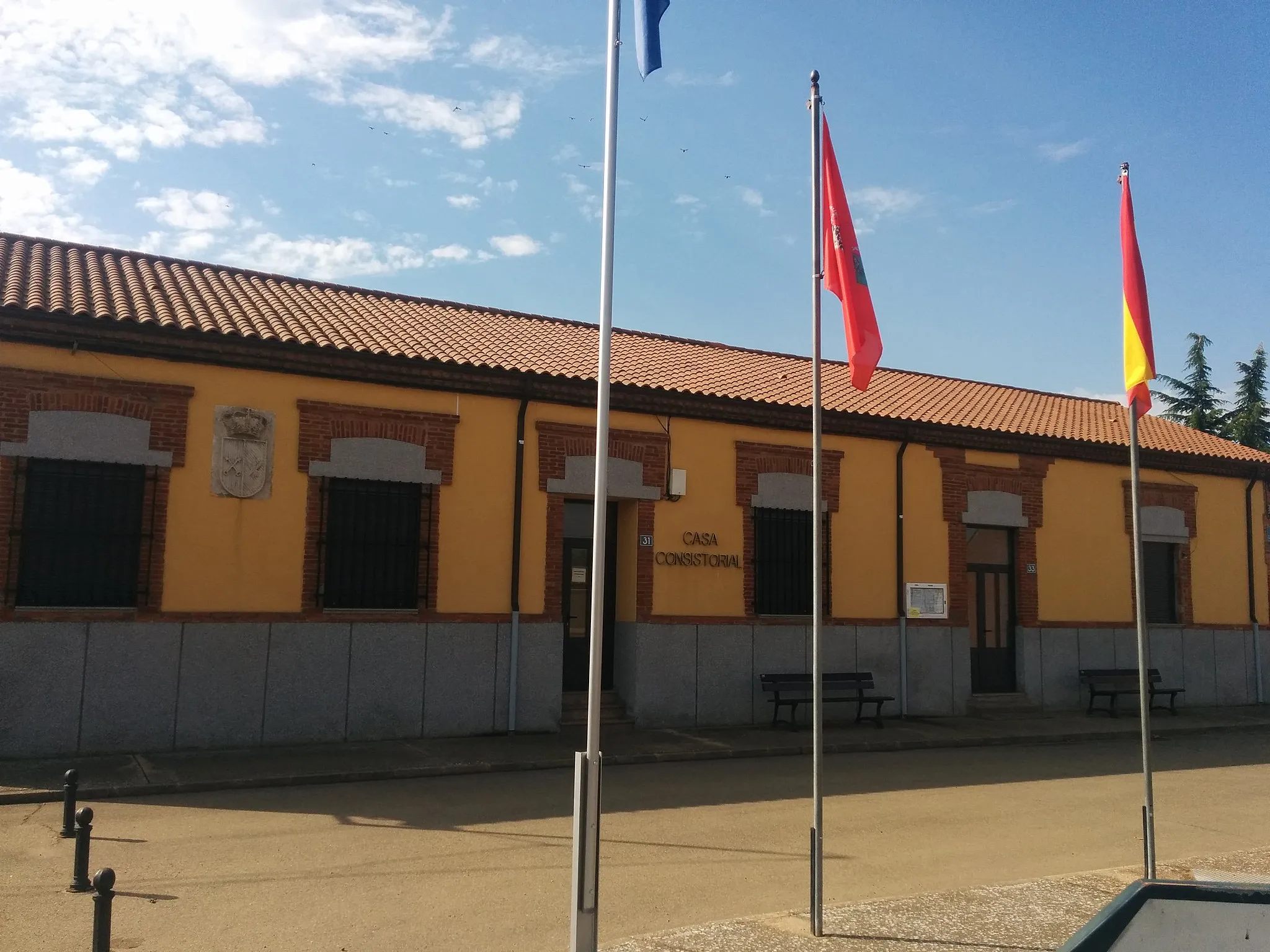 Photo showing: Ayuntamiento de San Pedro Bercianos, provincia de León.