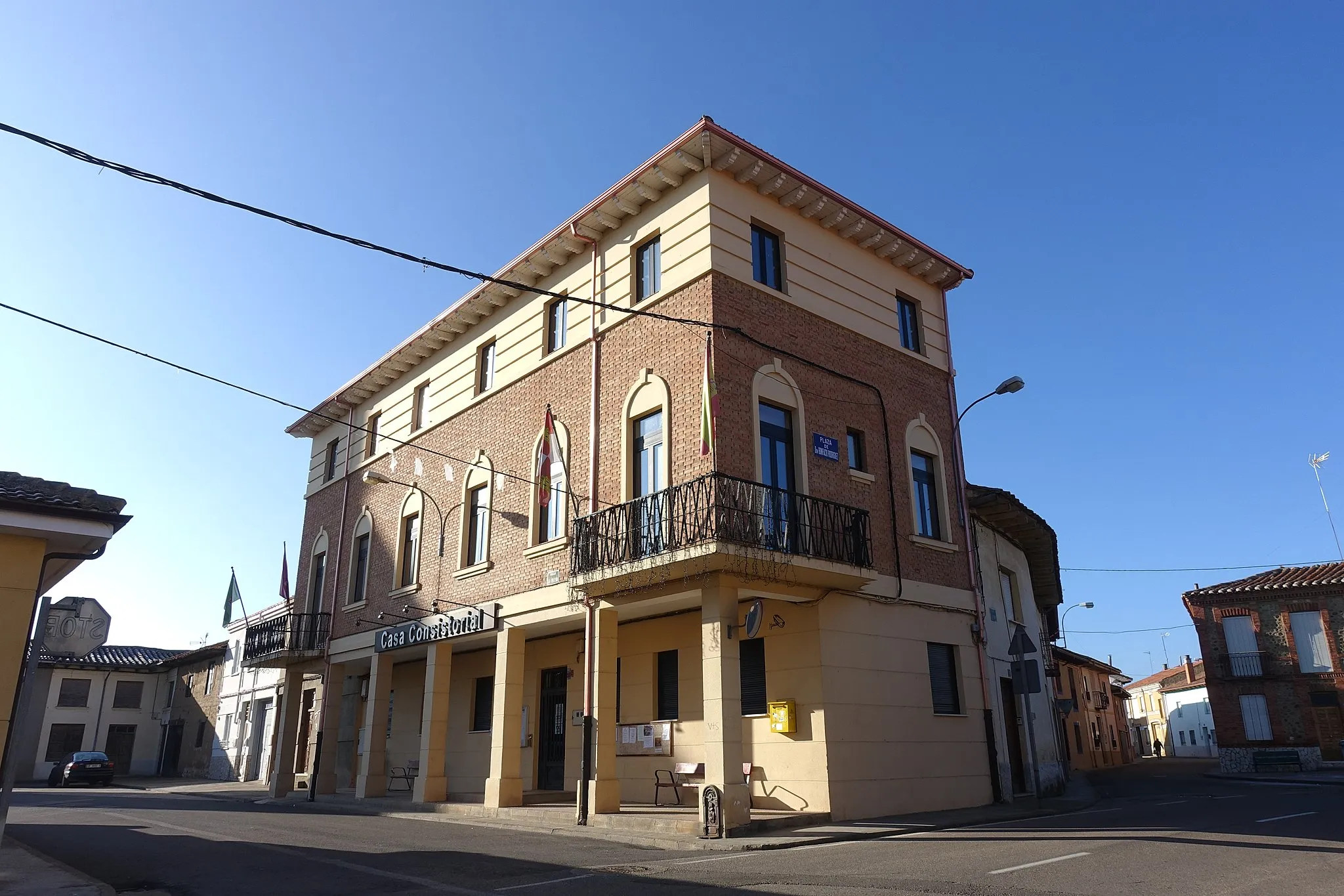 Photo showing: Casa consistorial de Villarejo de Órbigo (León, España).