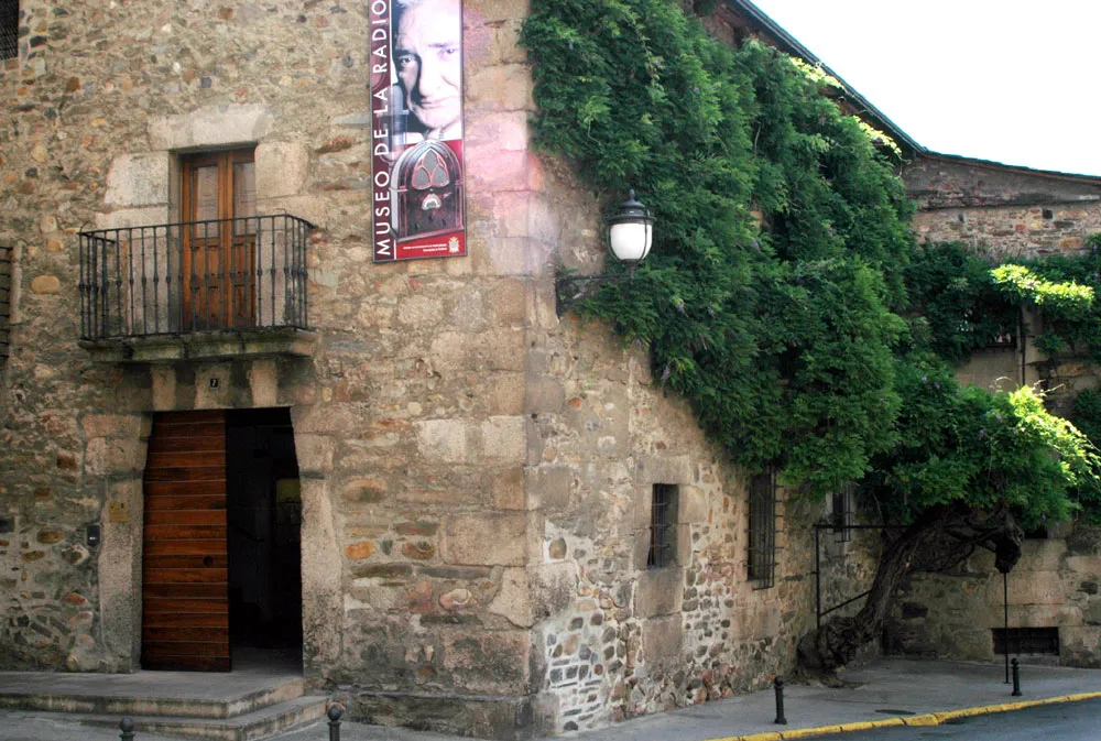 Photo showing: Museo de la Radio. Ponferrada, León, España. Foto por Alejandro Bolado (bolado@yahoo.com)