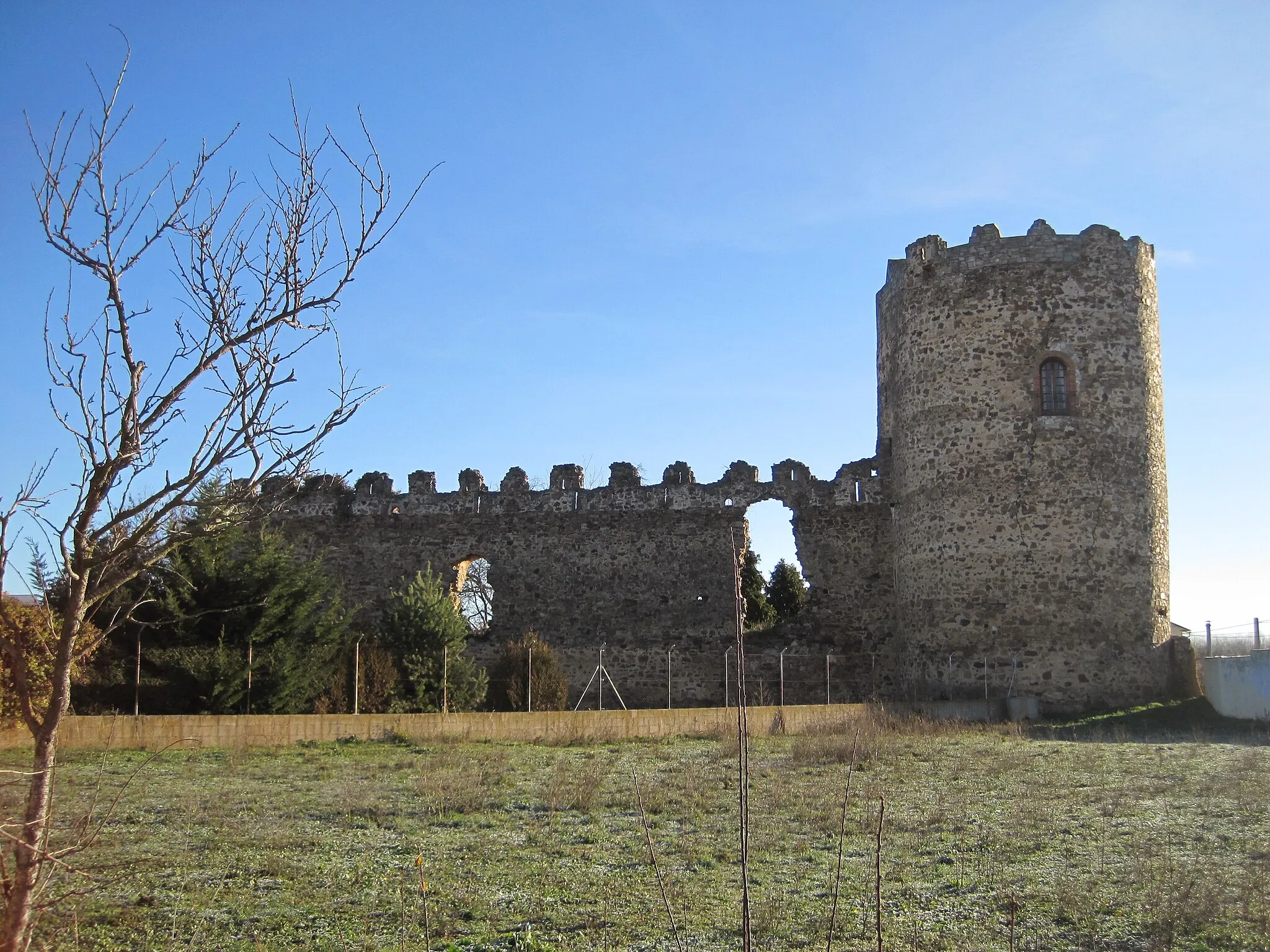 Photo showing: Castillo de Palacios de la Valduerna (León, España).