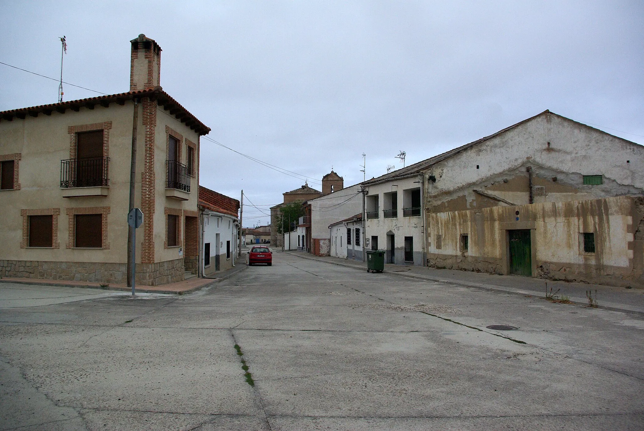 Photo showing: Street in Velayos. Ávila, Spain.