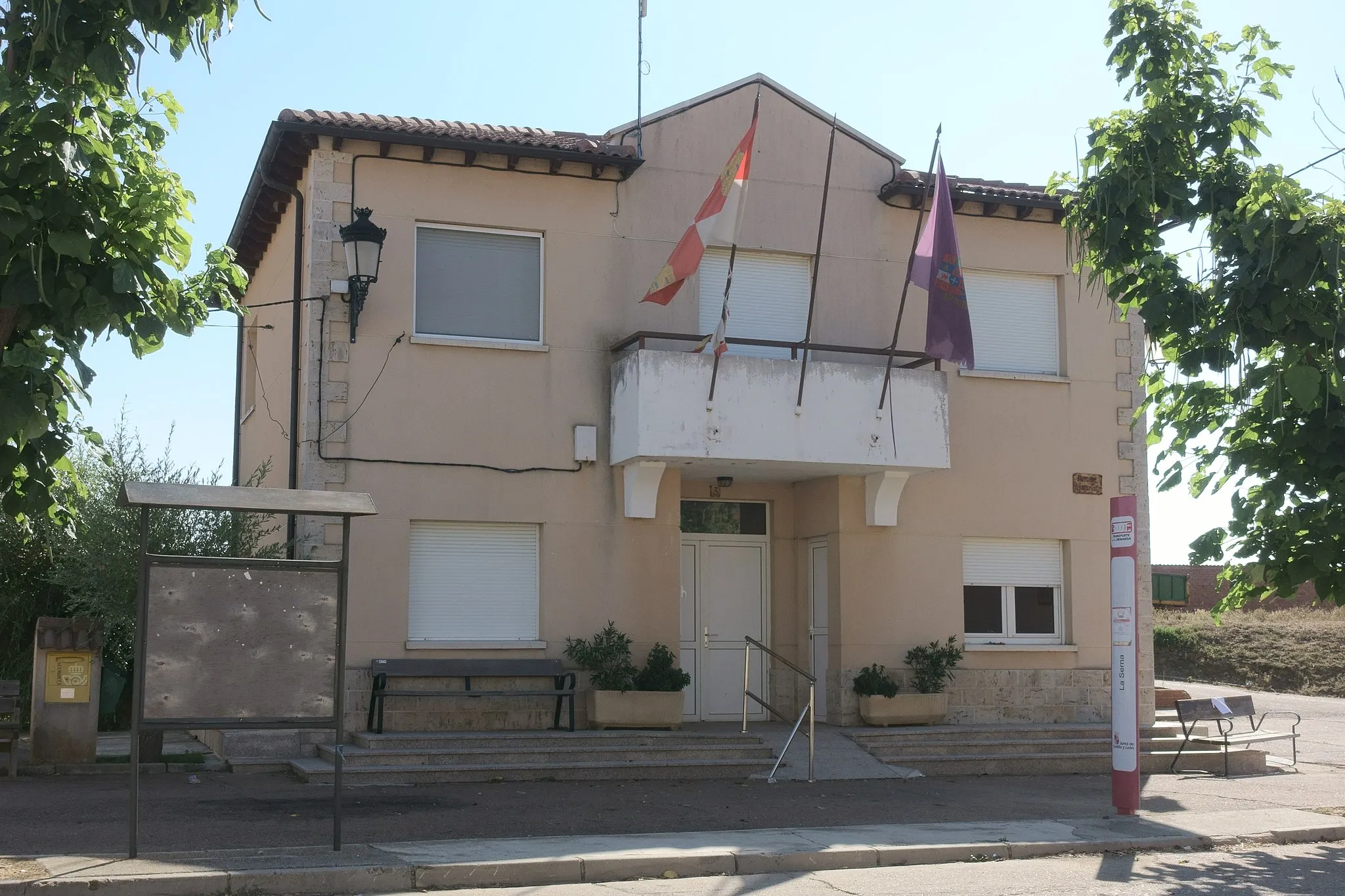 Photo showing: Casa consistorial de La Serna (Palencia, España).