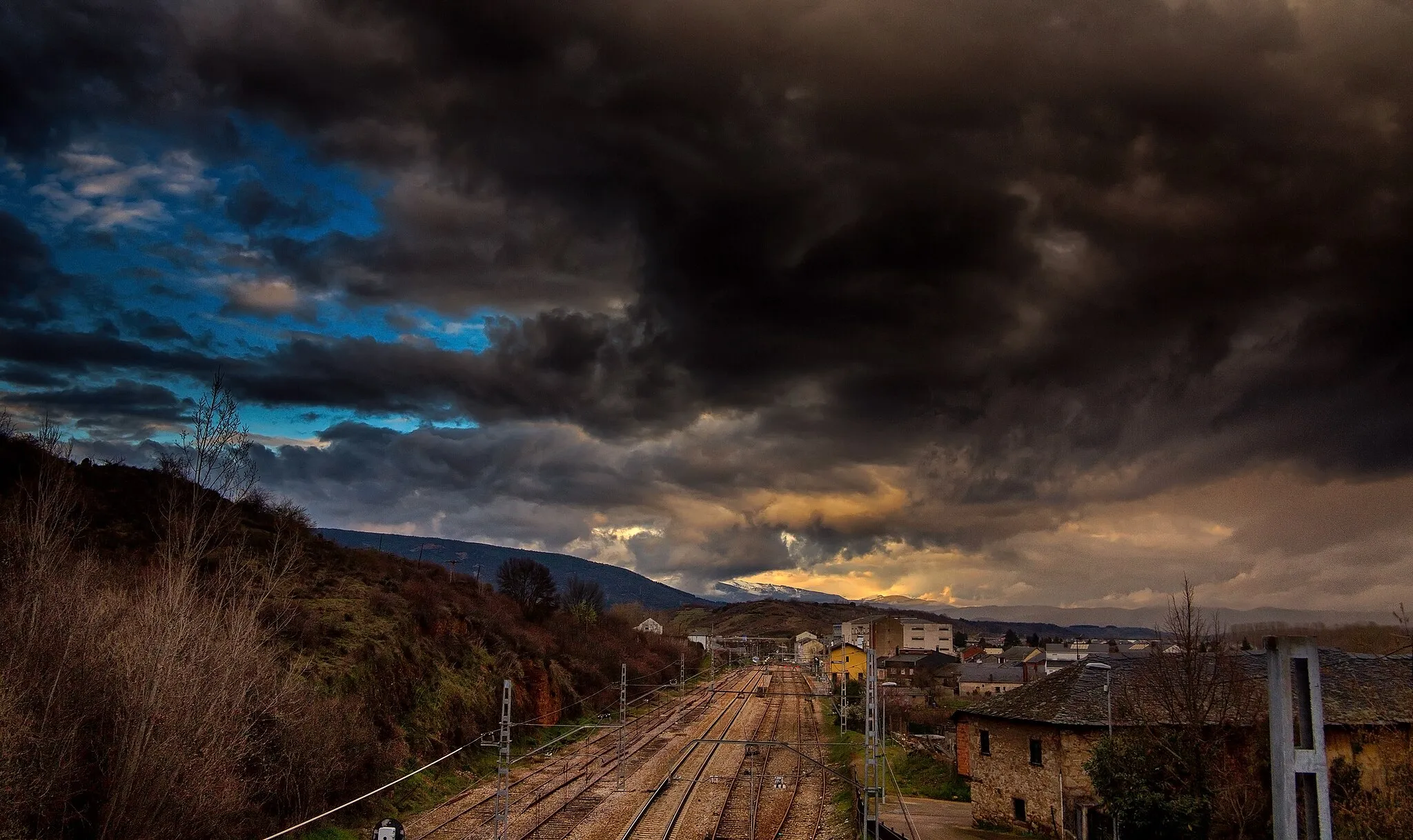 Photo showing: Nubes