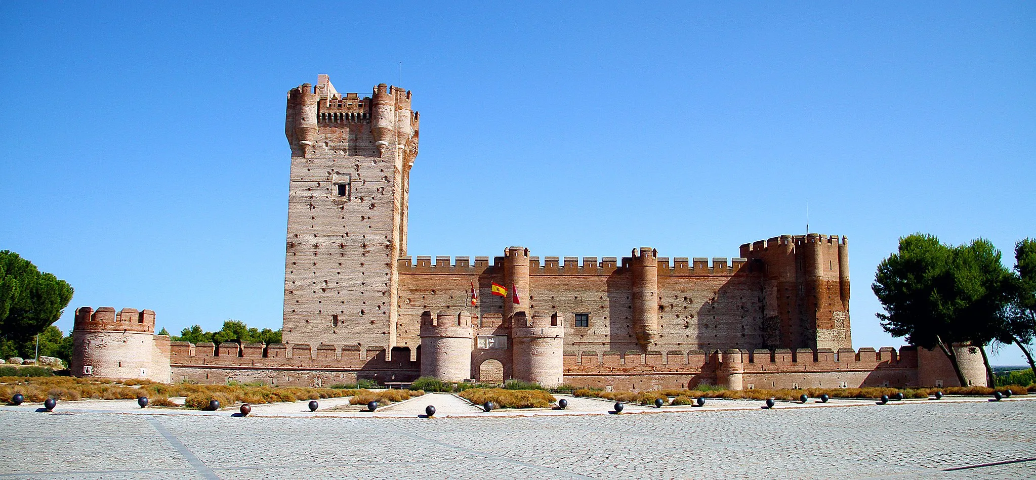 Photo showing: Photograph of the Castle of La Mota, Medina del Campo in Valladolid. Made by José María Rodríguez Martín (Chef)