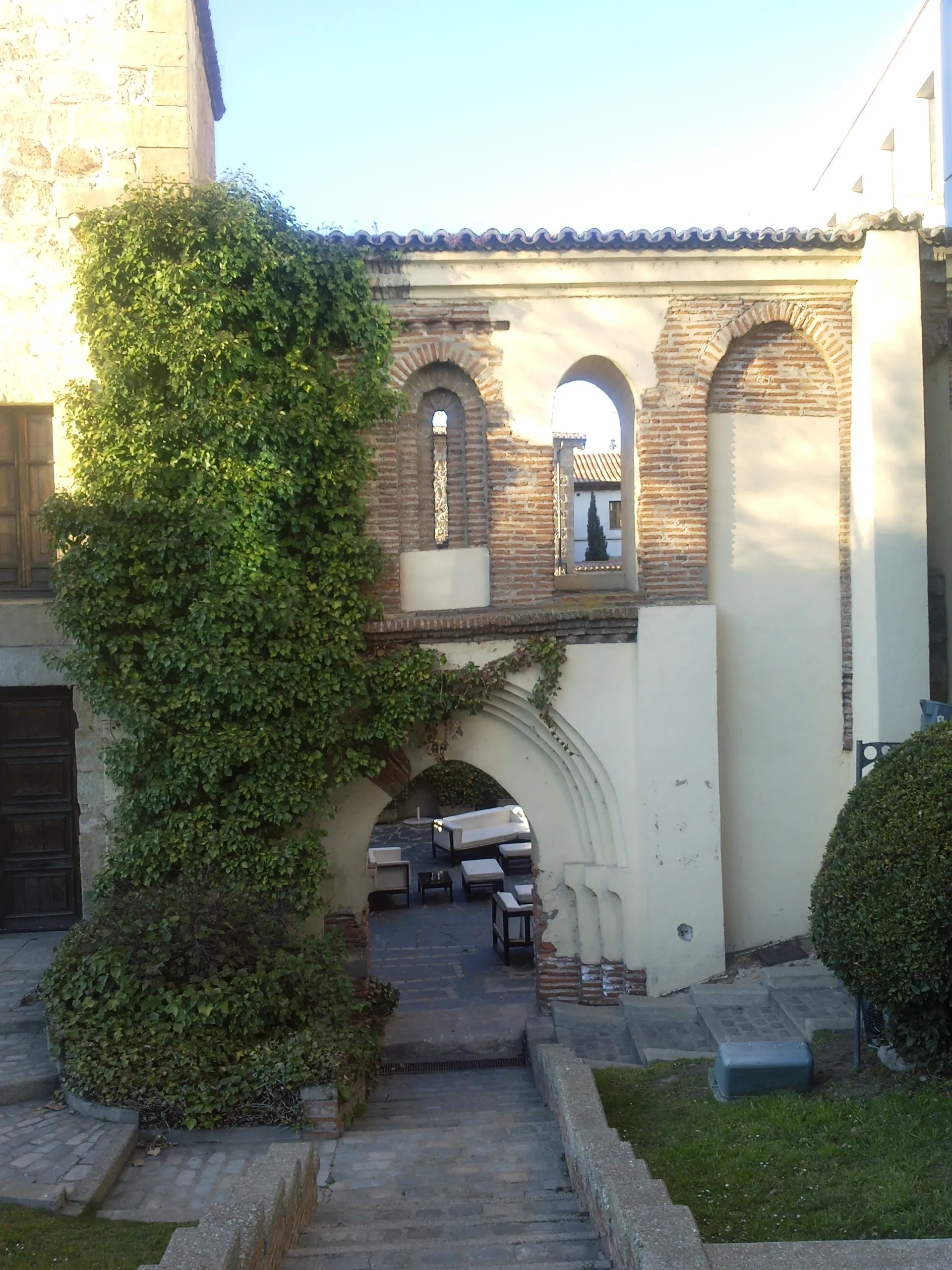 Photo showing: Vista de las ruinas de la iglesia de San Polo.