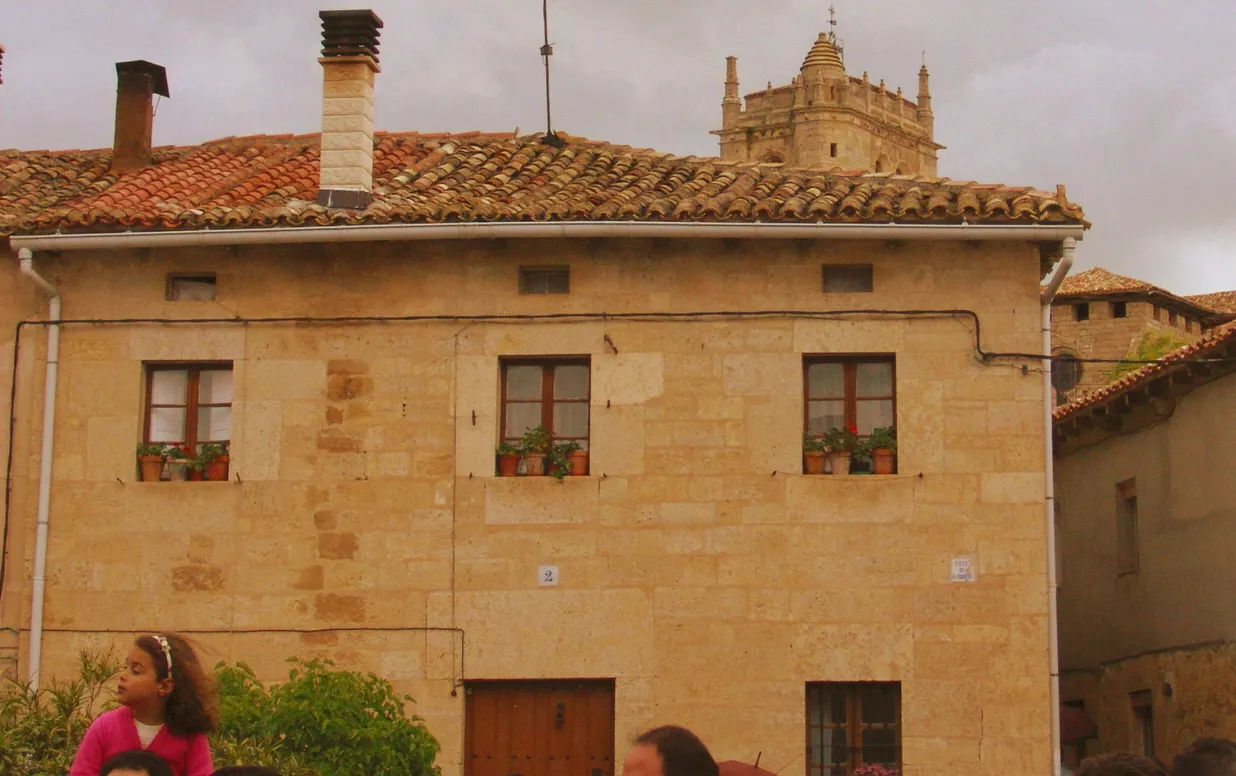 Photo showing: Castrillo de Murcia, arquitectura popular, piedra de sillería, Sasamón, Burgos, España.