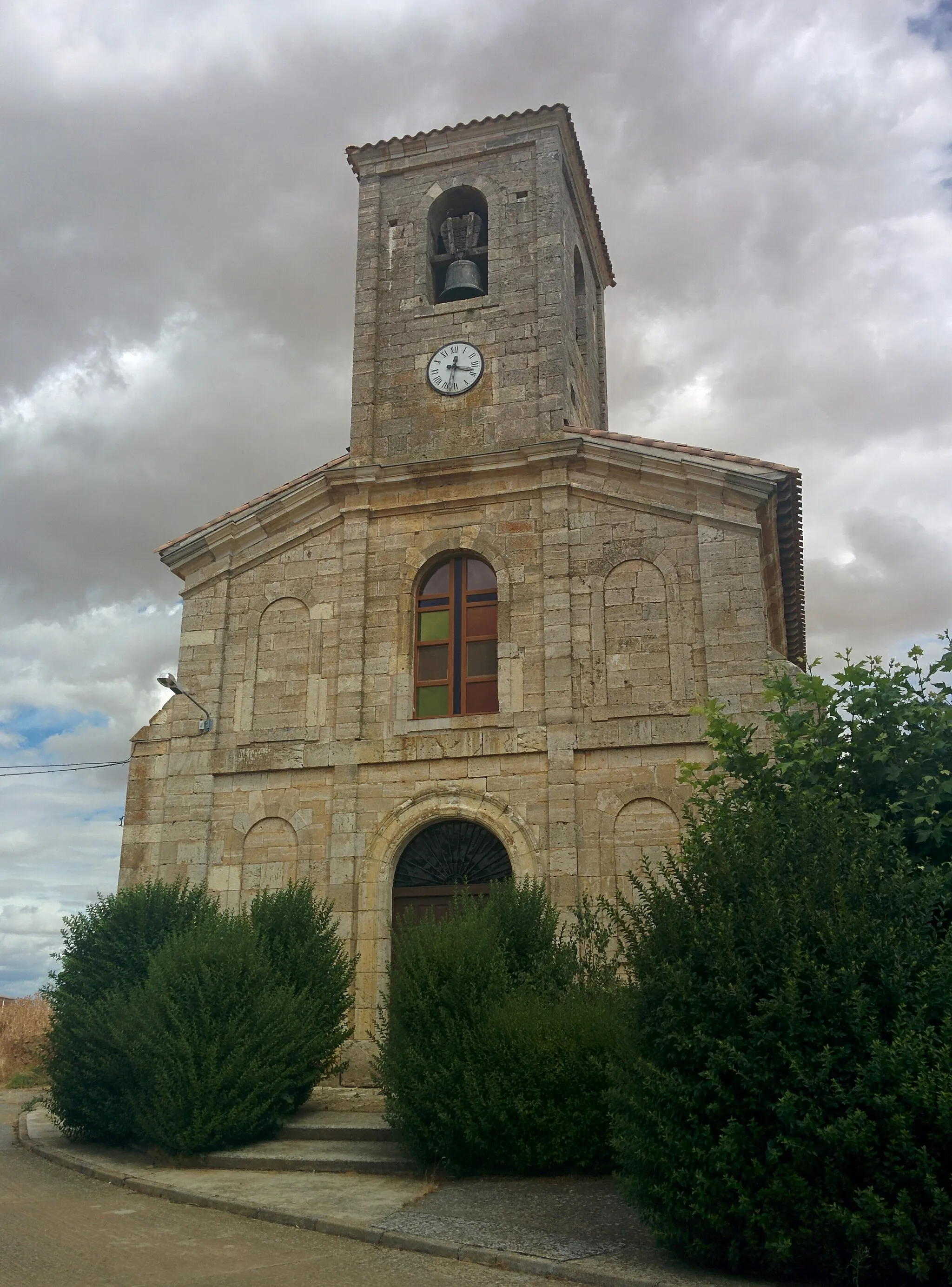 Photo showing: Iglesia de San Pablo Apóstol, en Palacios de Riopisuerga (Burgos, España).