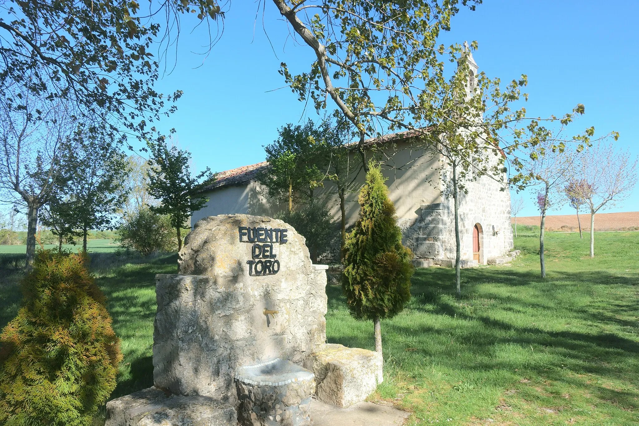 Photo showing: Ermita de Fuenteltoro, Villangómez (Burgos, España).