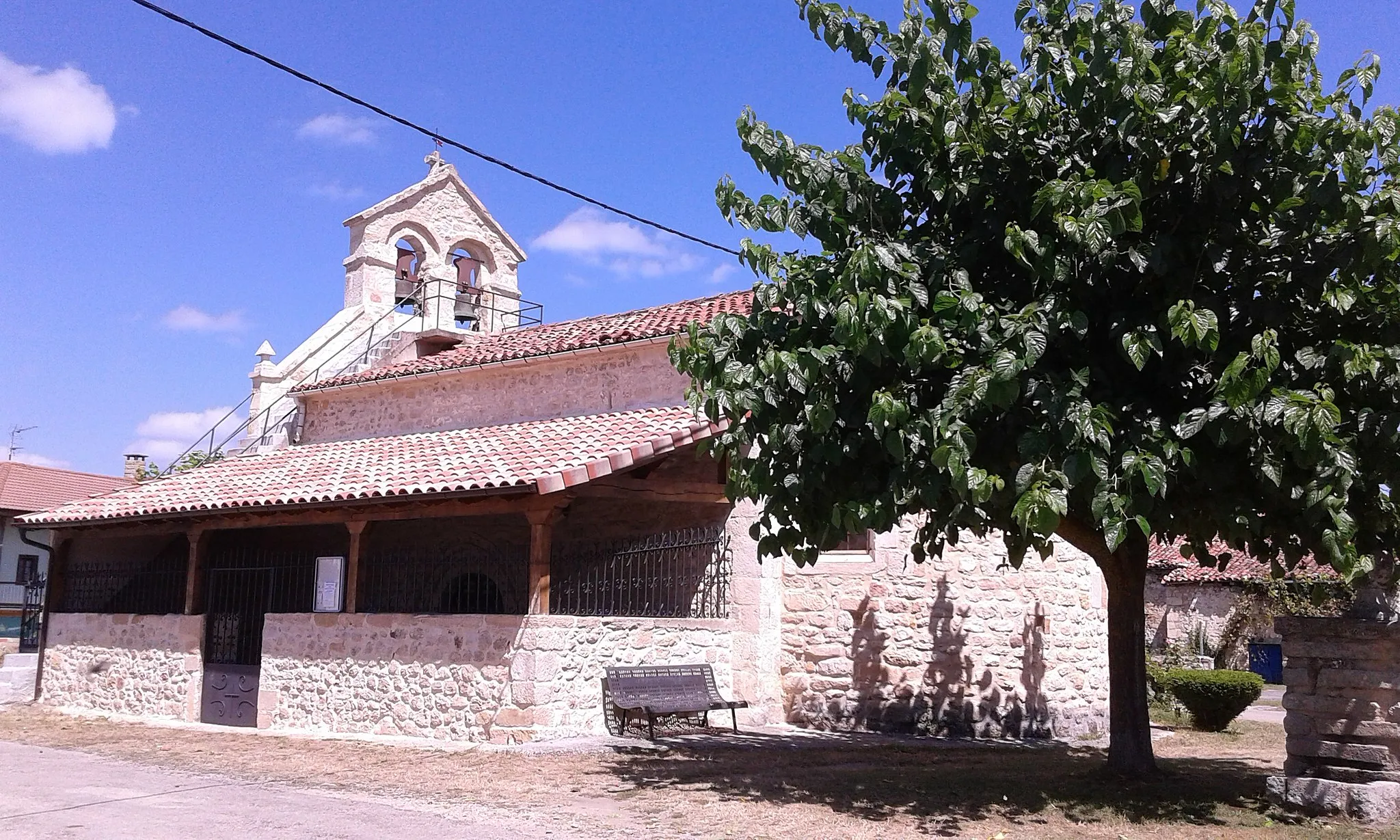 Photo showing: Iglesia parroquial románica