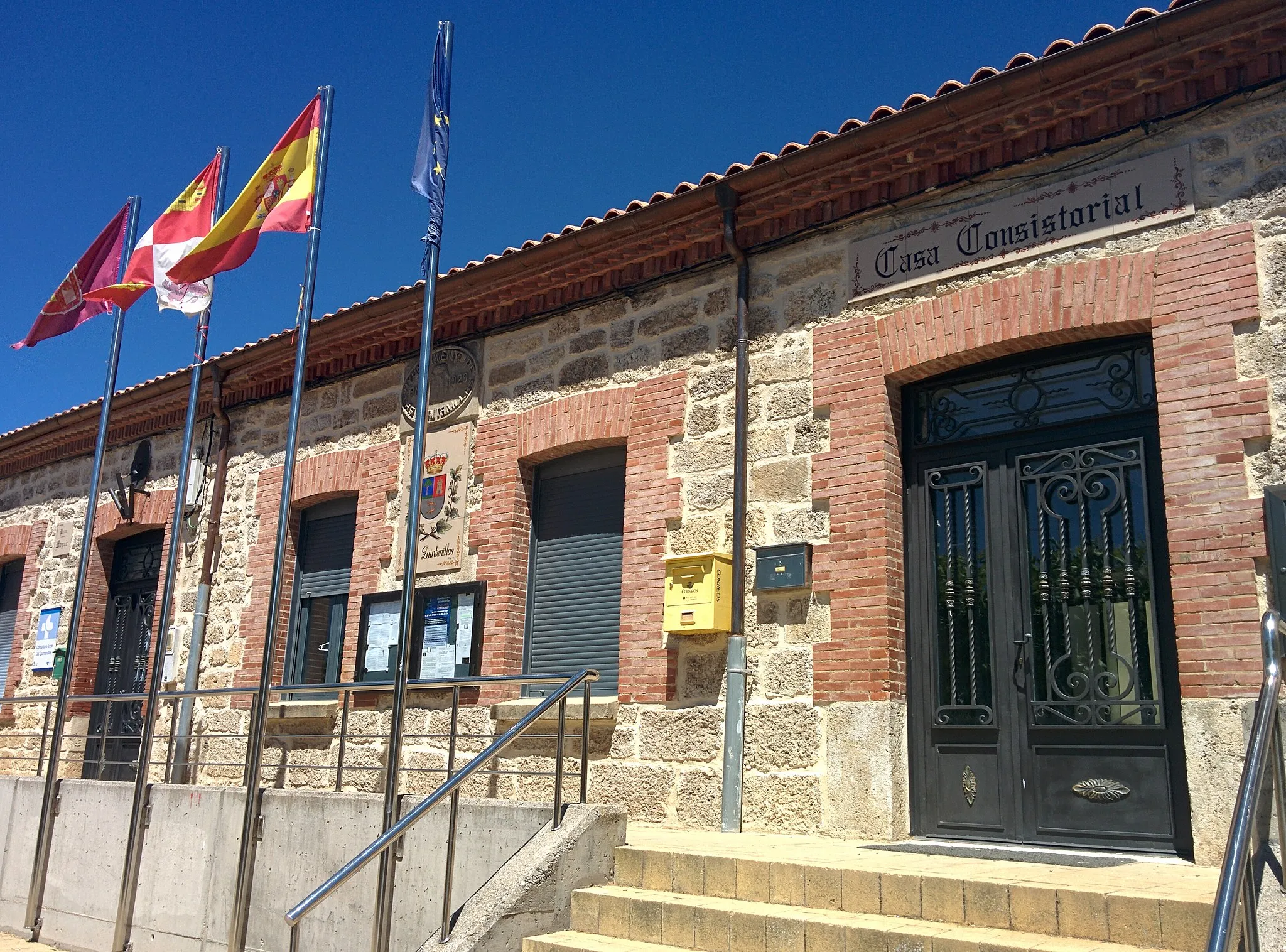 Photo showing: Casa consistorial de Las Quintanillas (Burgos, España).