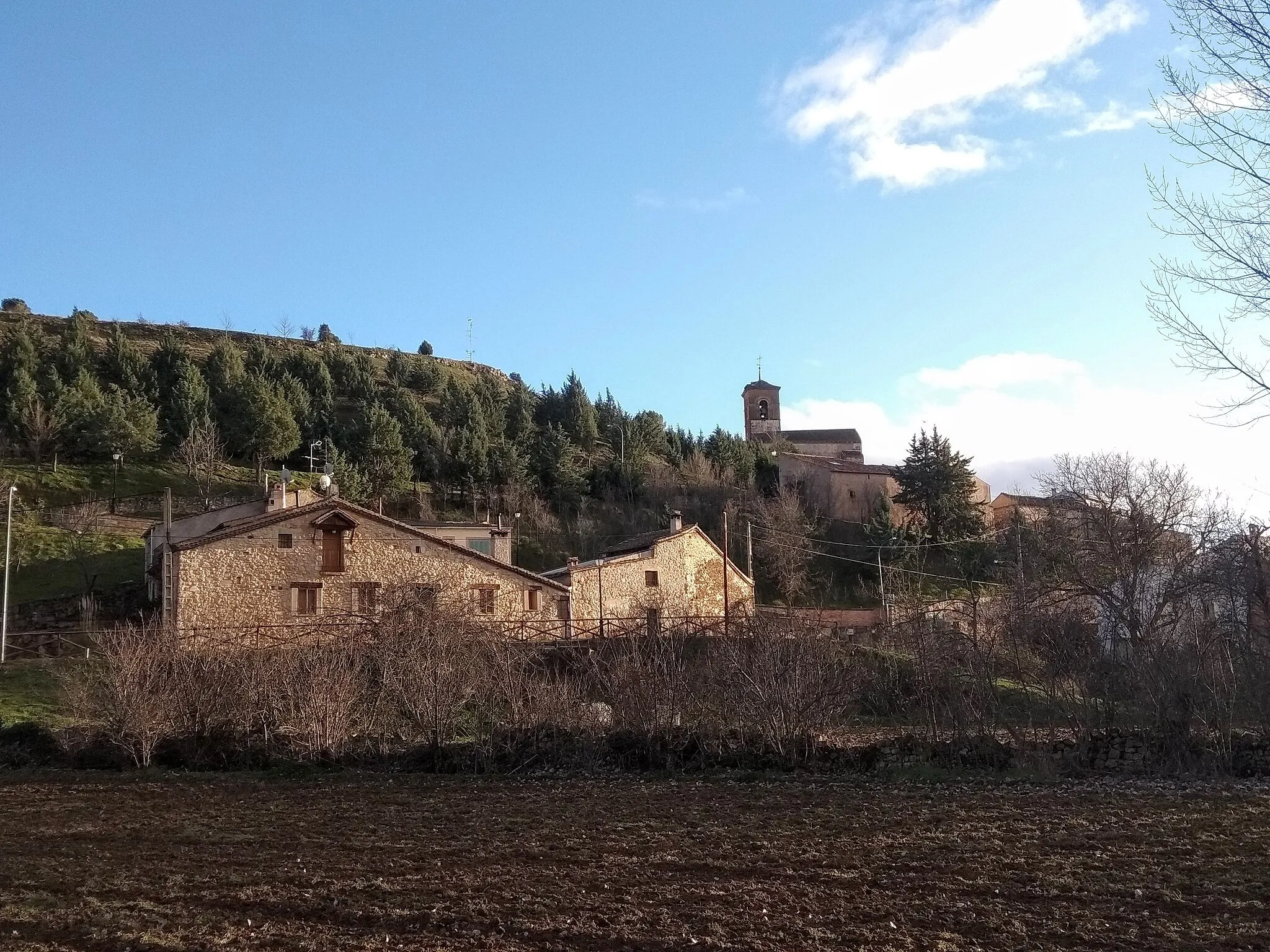 Photo showing: Panorámica del pueblo de Caballar (Segovia, España)