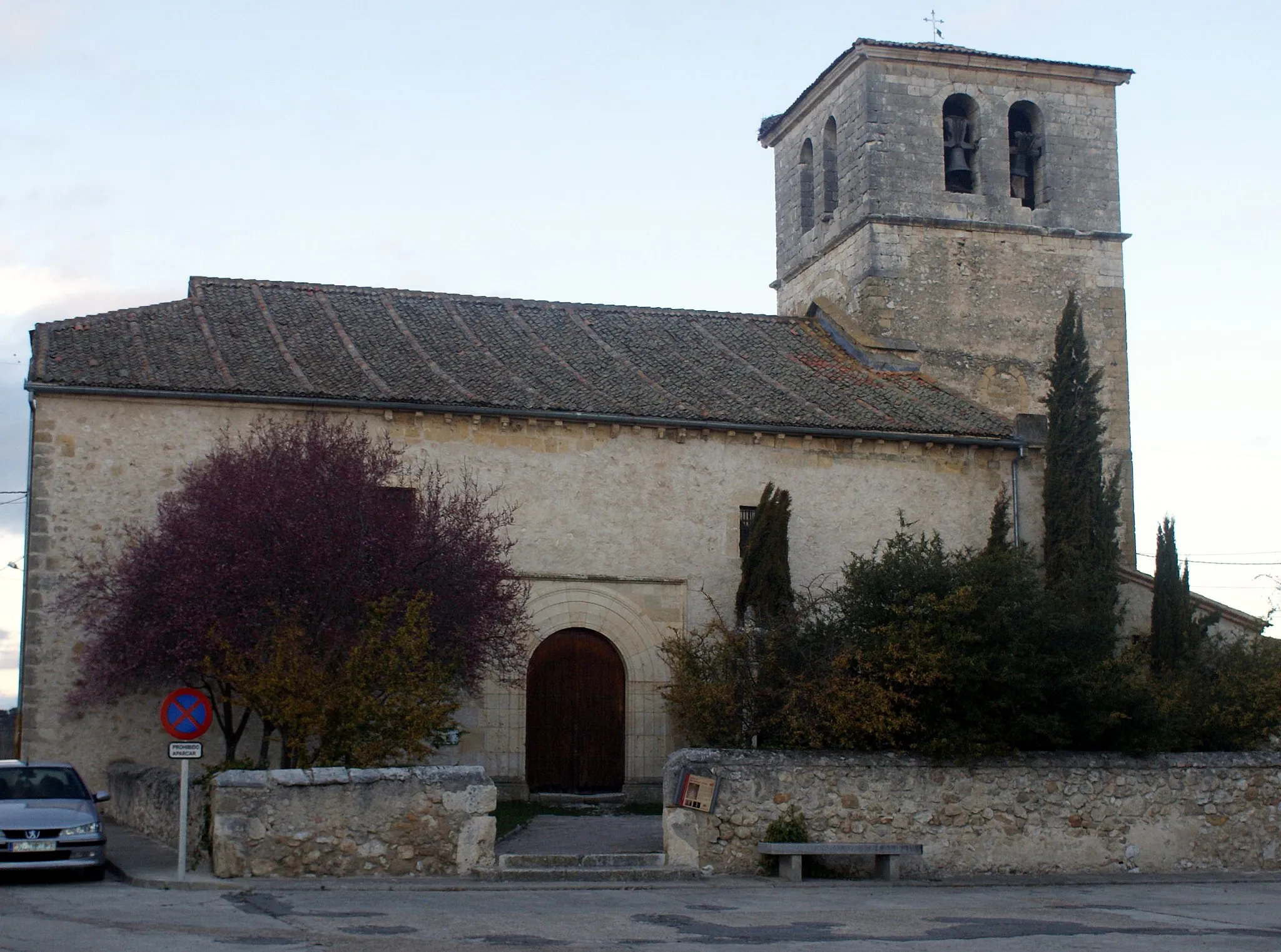 Photo showing: Church of Fuente el Olmo de Fuentidueña, Segovia, Spain.