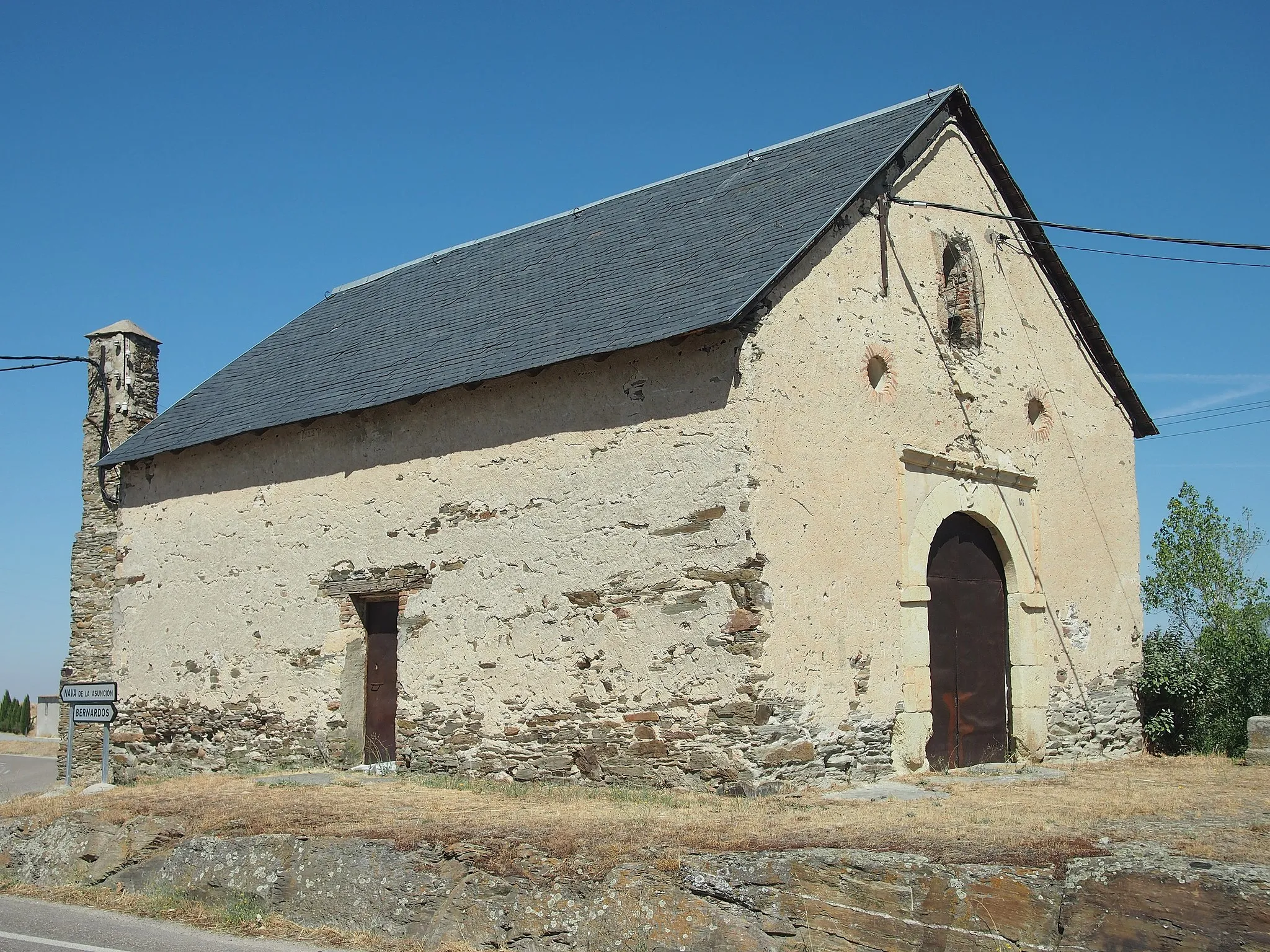 Photo showing: Cristo del Humilladero's hermitage in Migueláñez, Segovia (Spain)