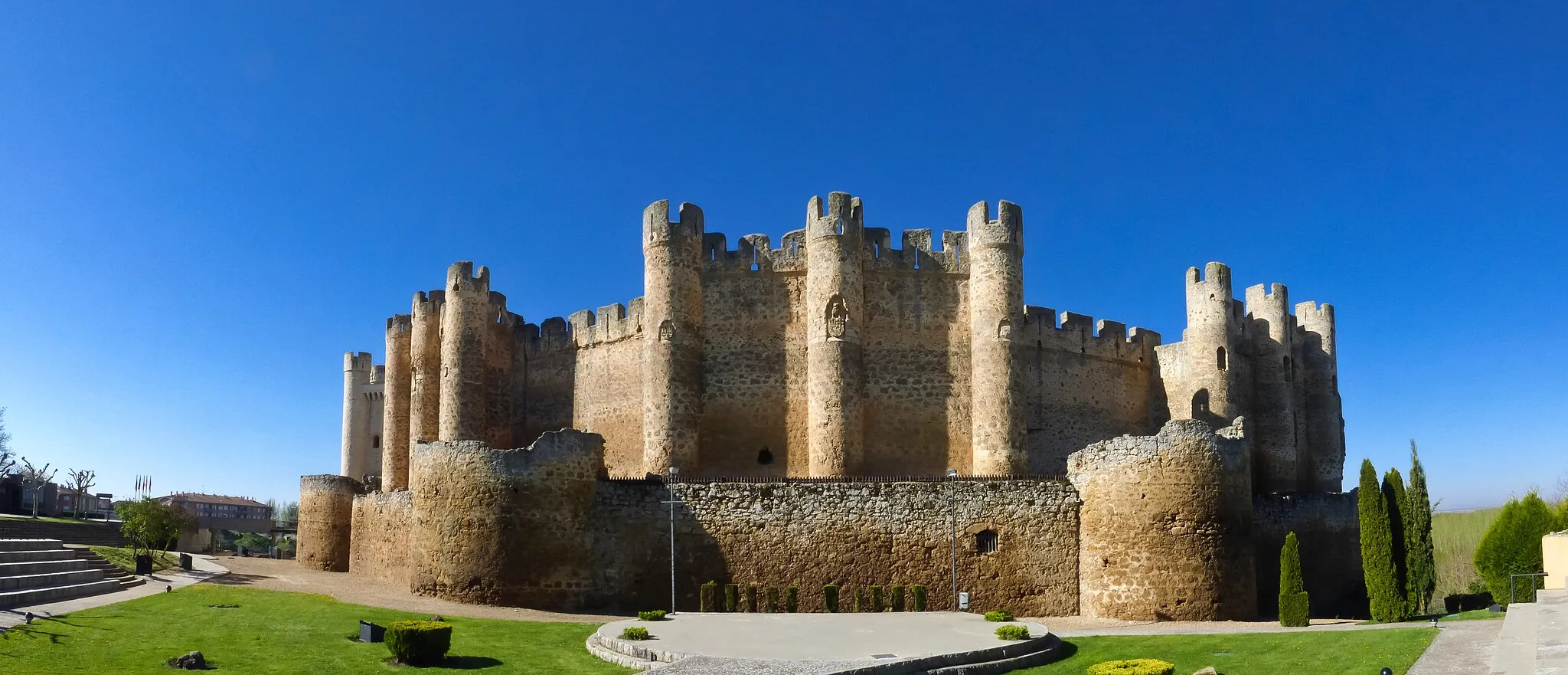 Photo showing: Castillo de Valencia de Don Juan