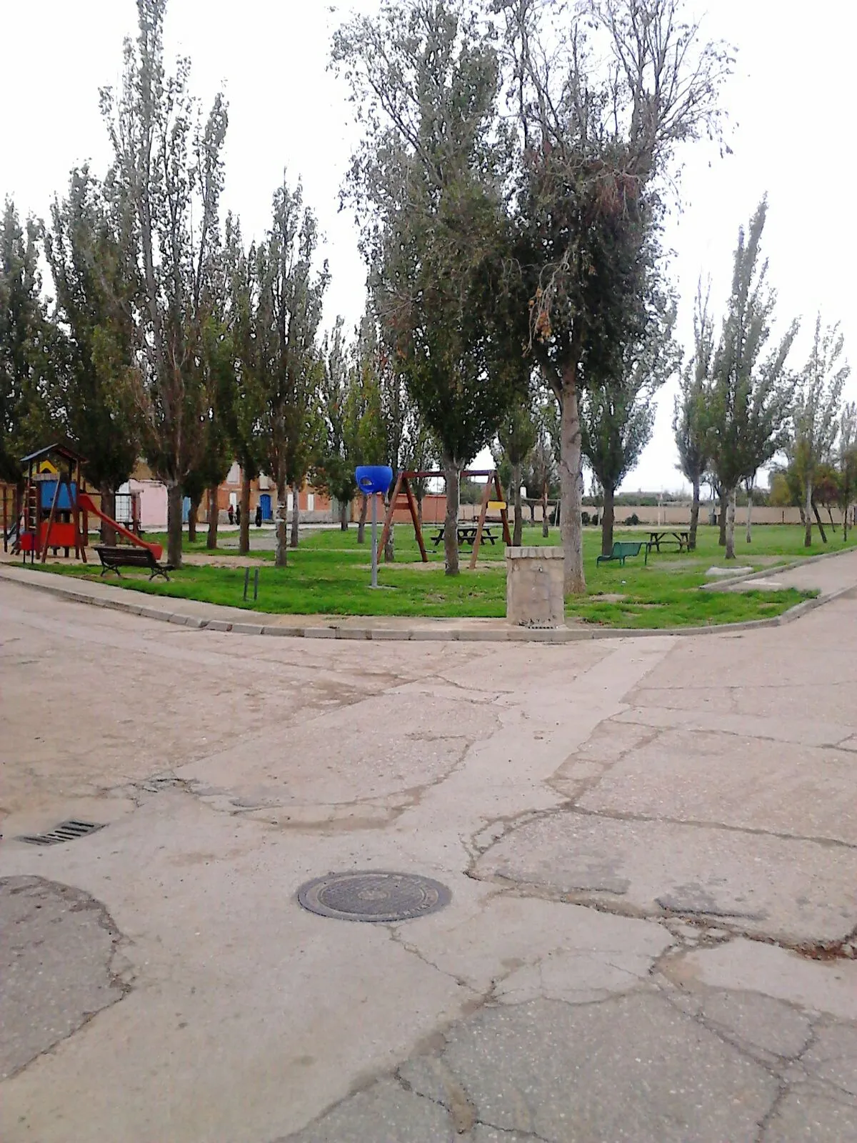 Photo showing: Parque la Laguna, en Santa Eufemia del Arroyo (Valladolid)