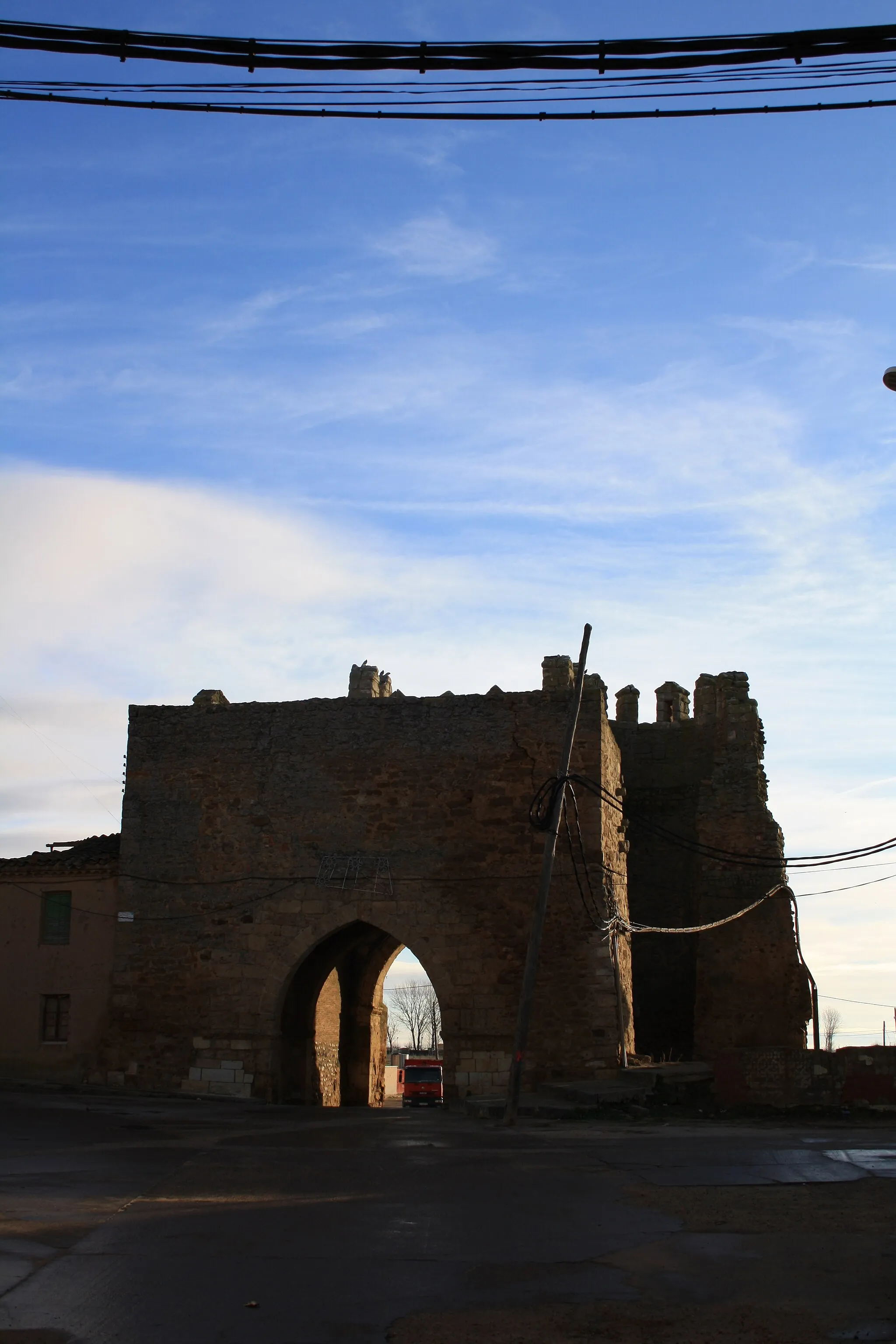 Photo showing: Puerta de San Andres, Villalpando.