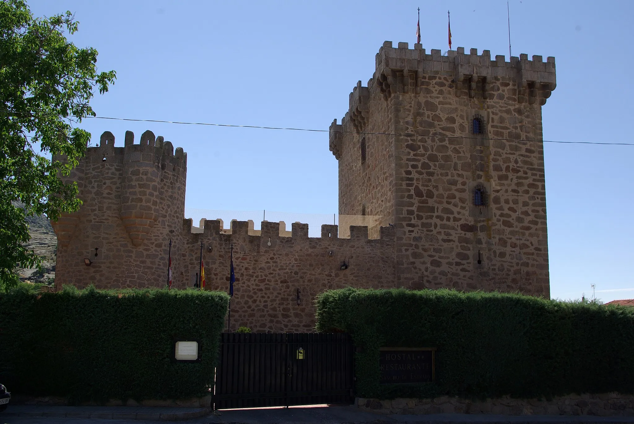 Photo showing: Villaviciosa castle (Solosancho, Ávila, Spain)