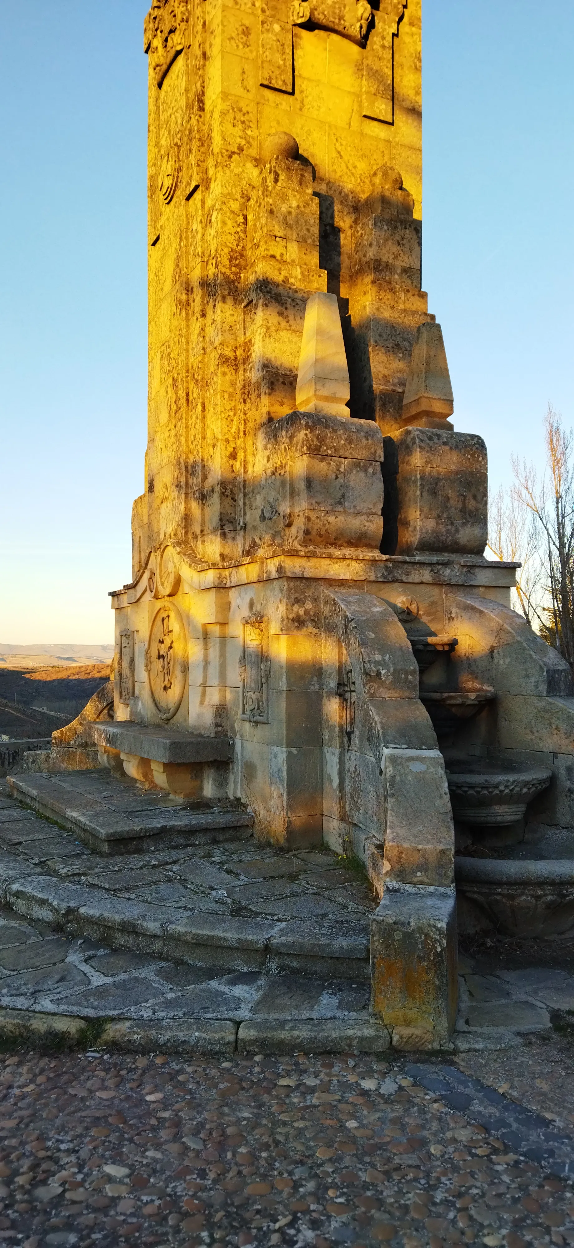 Photo showing: Monumento al Sagrado Corazón de Jesús en Soria, España