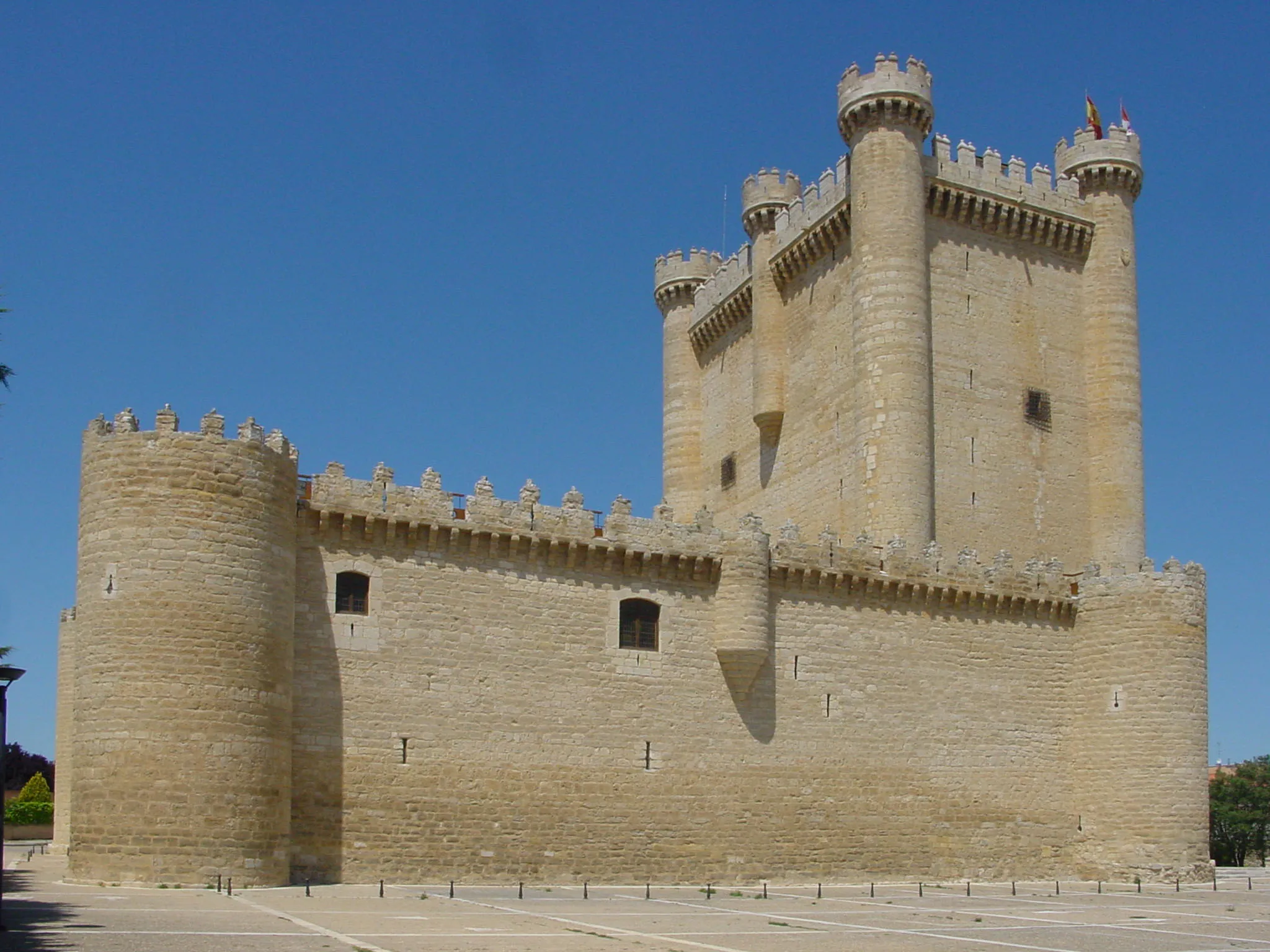 Photo showing: Castillo de Fuensaldaña en Valladolid.
