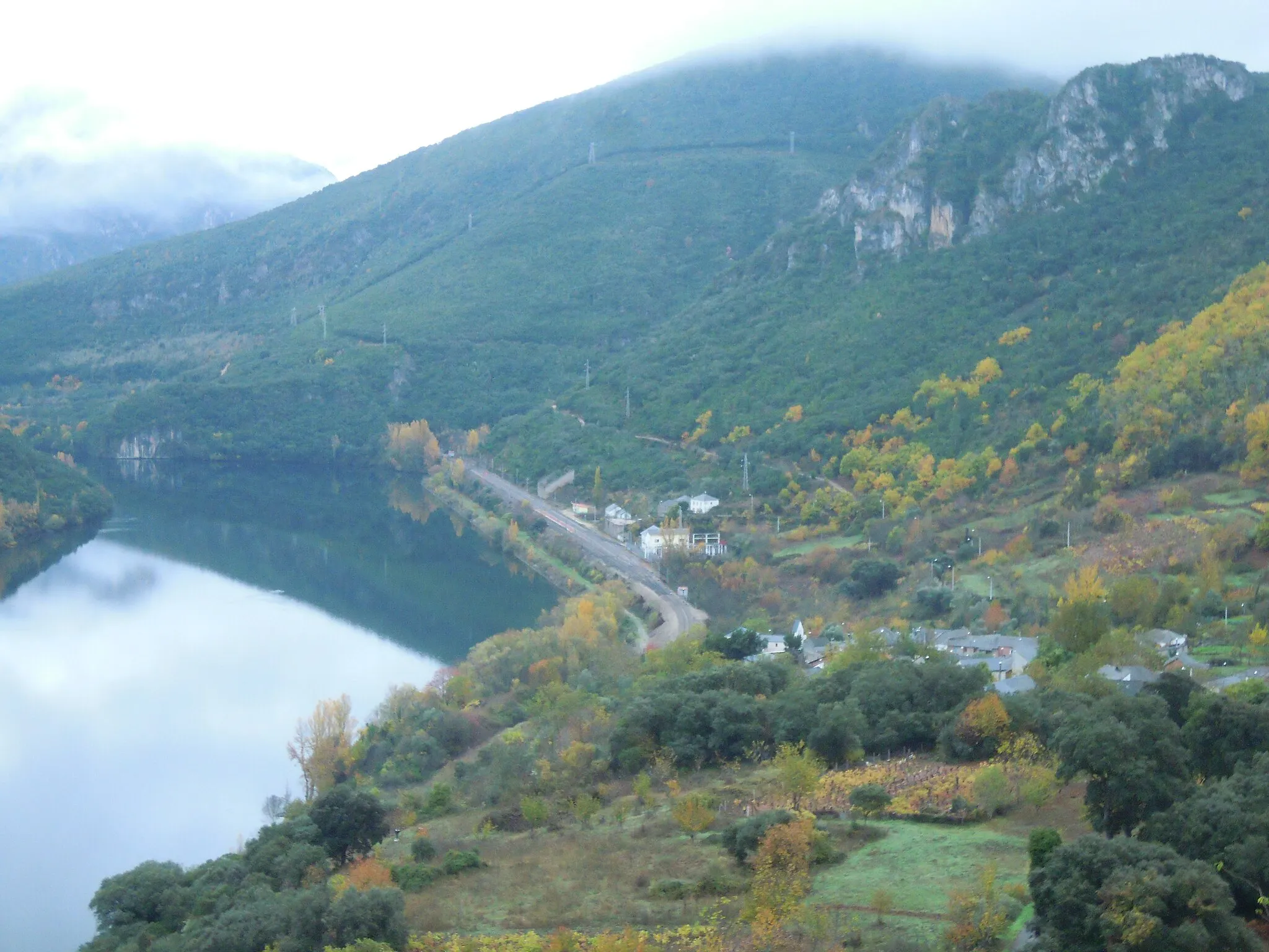 Photo showing: Vista xeral de Covas (Rubiá)