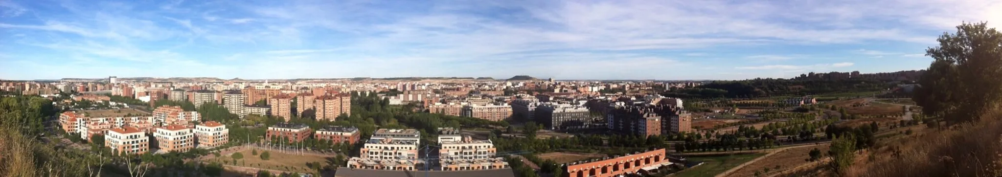 Photo showing: Vistas de Valladolid desde el parque forestal urbano cerro de Las Contiendas