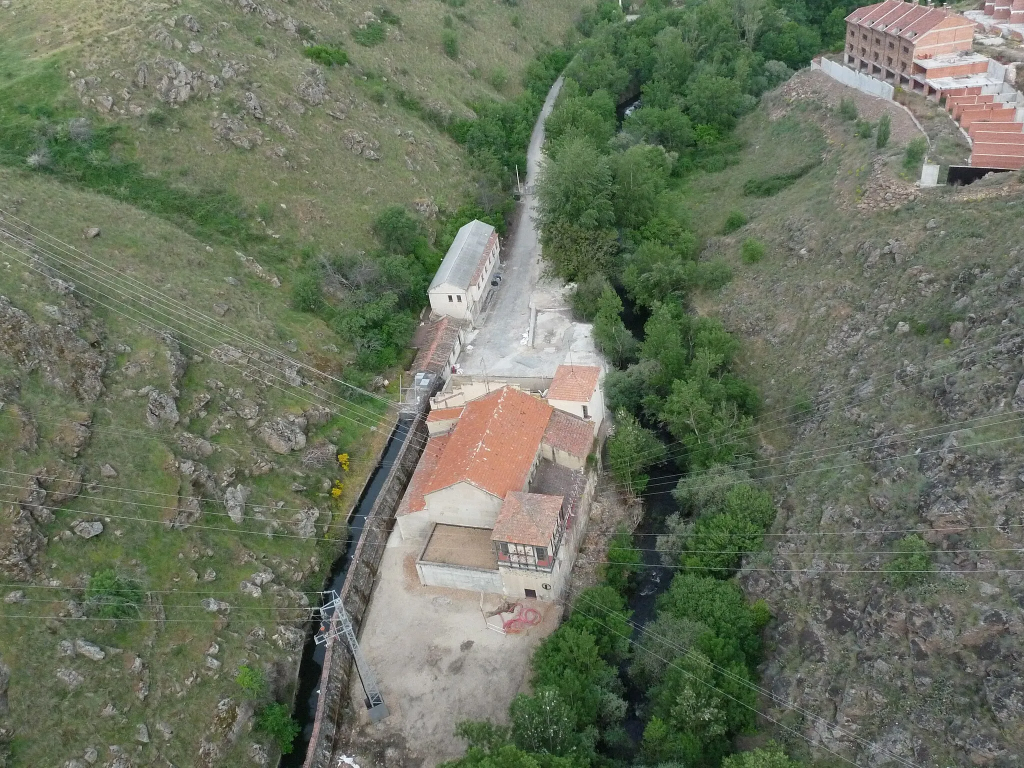 Photo showing: Fábrica de luz en el rio Eresma