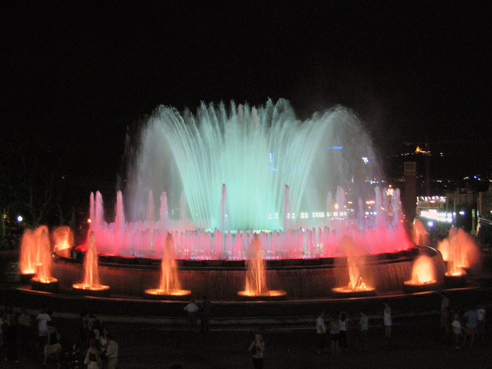 Photo showing: Font Màgica on the Montjuïc in Barcelona (Catalonia).