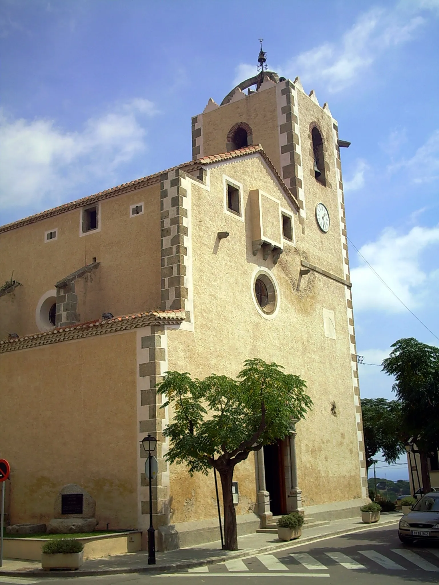 Photo showing: Parròquia de Sant Vicenç de Montalt, al Maresme, (Catalunya), construïda l'any 1591, per Dionís Torres (Calella)