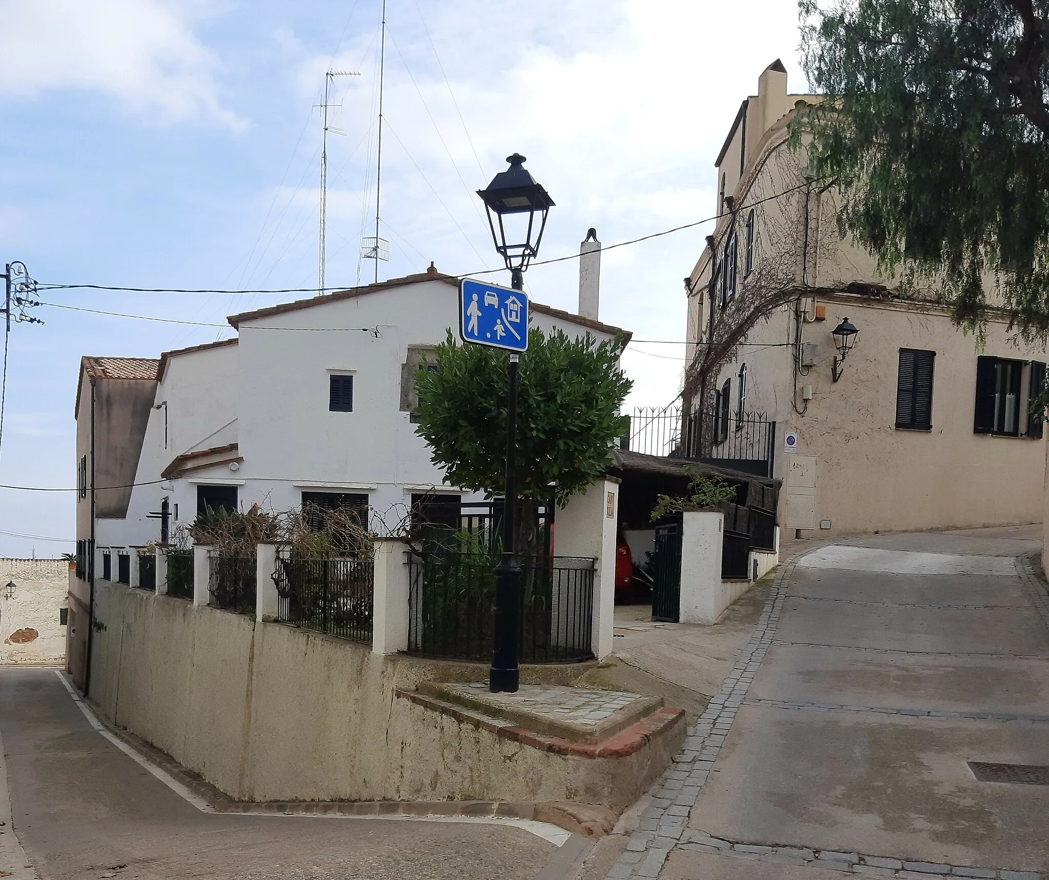 Photo showing: Carrer de l'Església - Sant Vicenç de Montalt - Barcelona - Catalunya