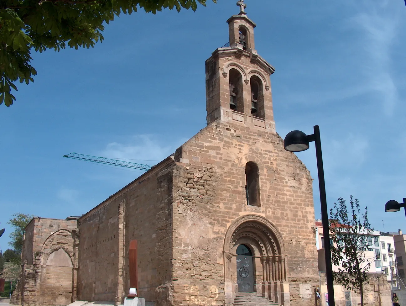 Photo showing: pt:Igreja de San Martín. Igreja de San Martín em Lérida, Espanha.

This is a photo of a building indexed in the Catalan heritage register as Bé Cultural d'Interès Local (BCIL) under the reference IPA-402.