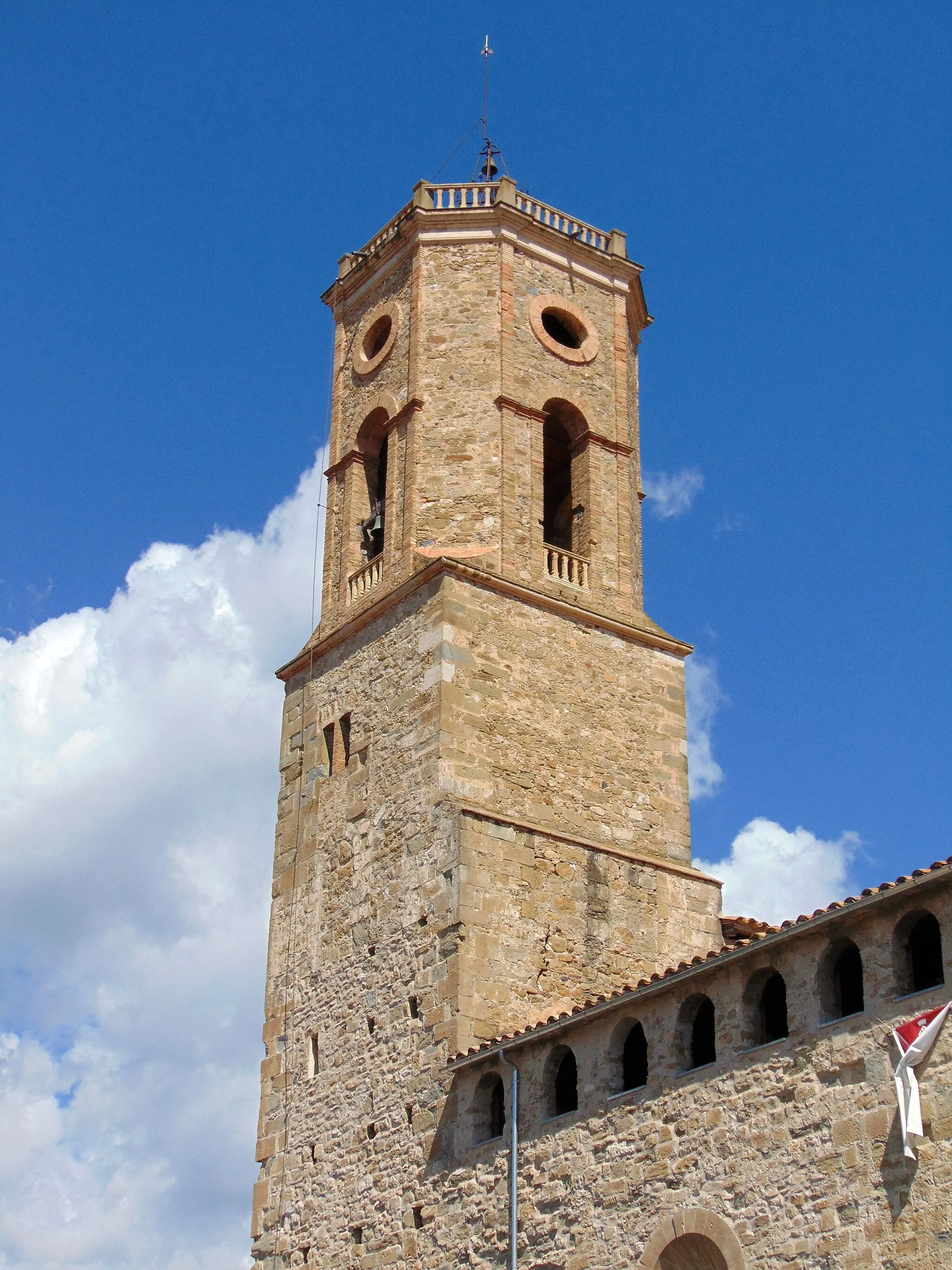 Photo showing: Església de Sant Pere de Montagut (Montagut i Oix)