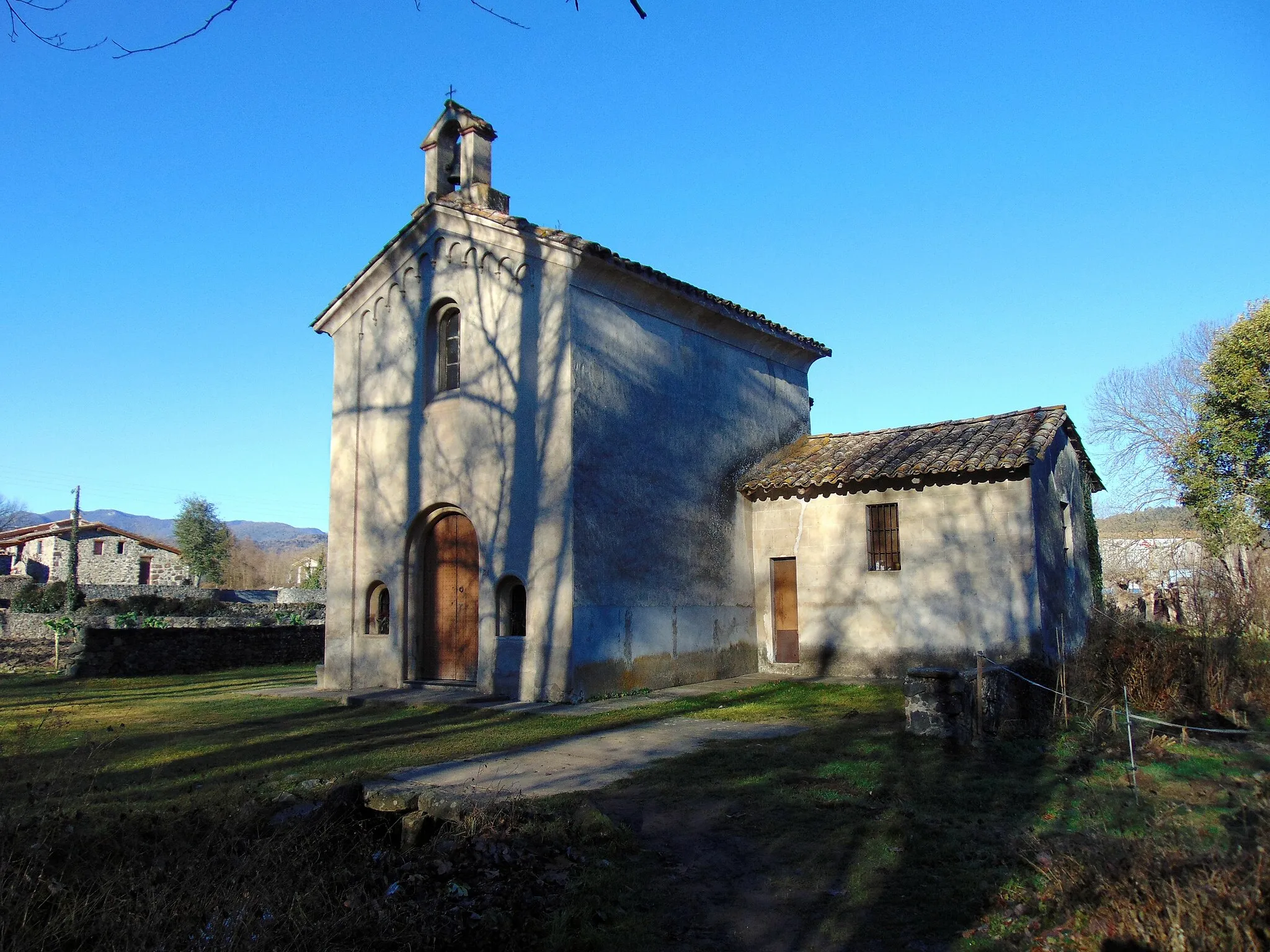 Photo showing: Capella de Nostra Senyora de la Salut (Olot)

This is a photo of a building indexed in the Catalan heritage register as Bé Cultural d'Interès Local (BCIL) under the reference IPA-10352.