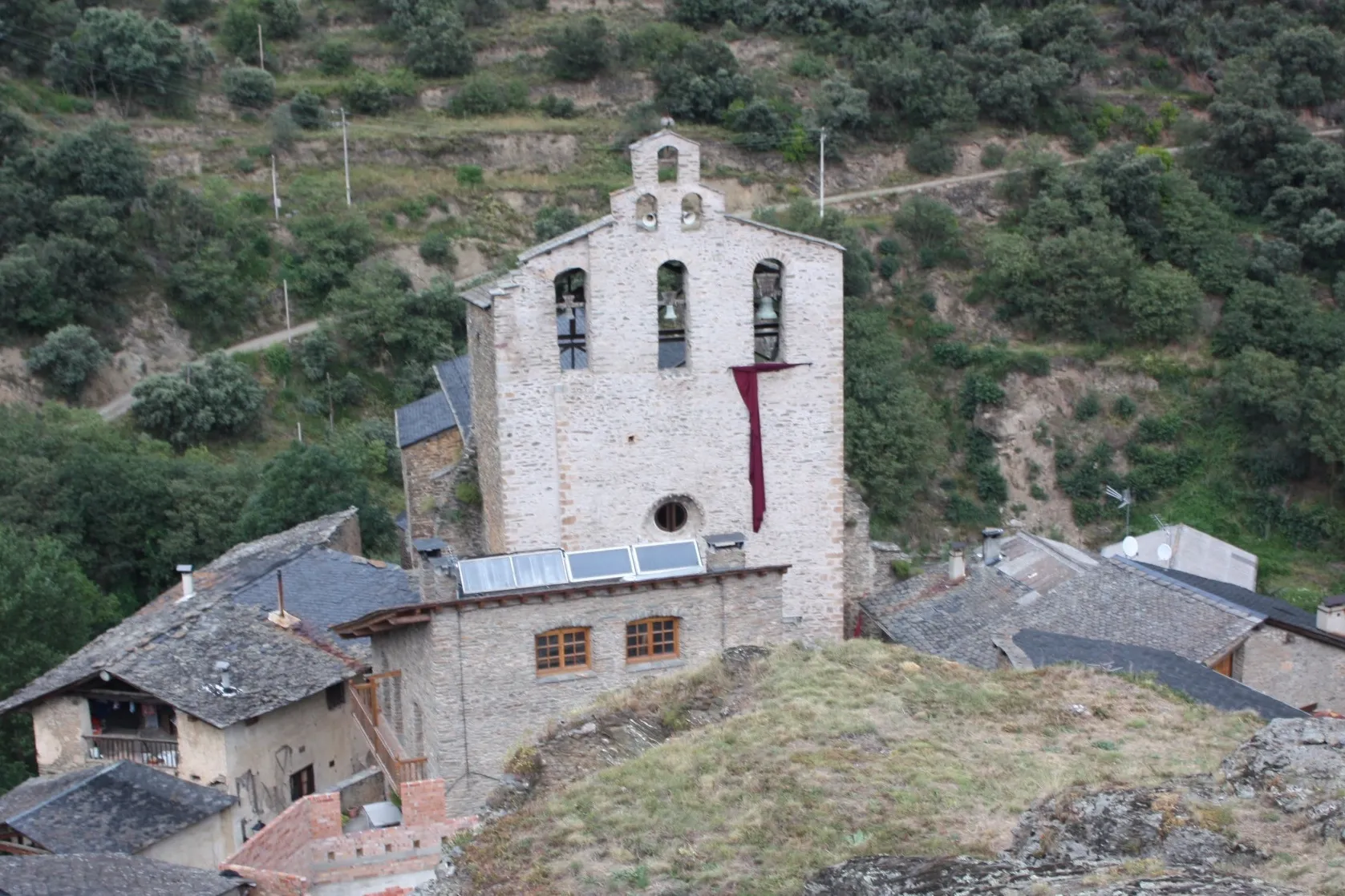 Photo showing: Santa Maria de Castellbò des del Castell