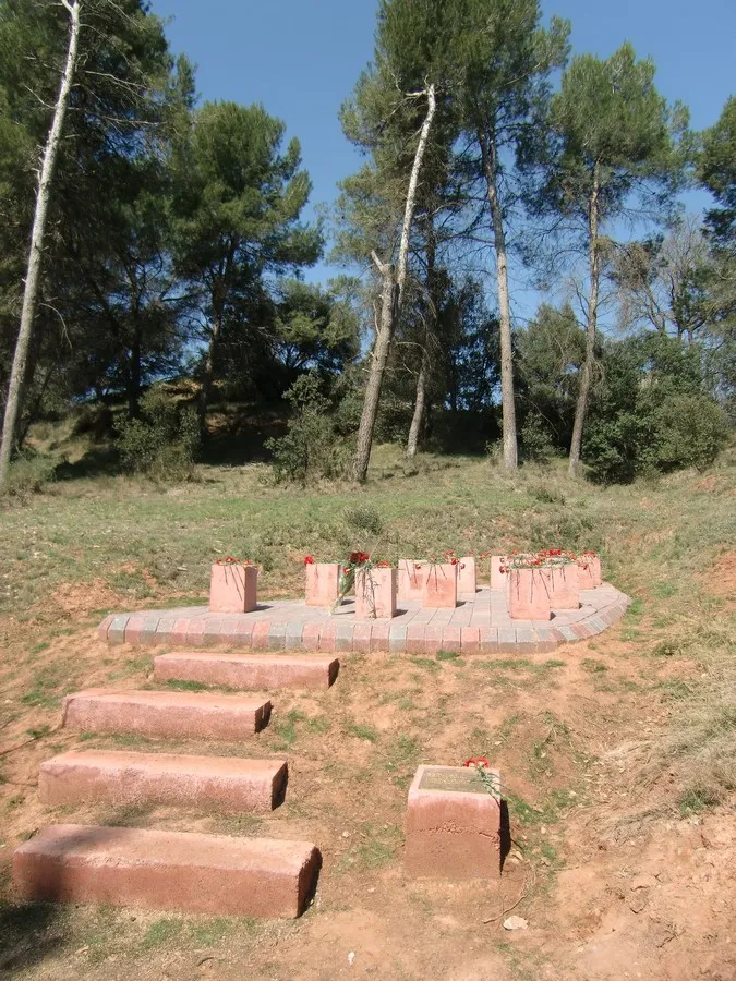 Photo showing: Monument homenatge i dignificació de les víctimes de la Guerra Civil
Sant Joan de Vilatorrada