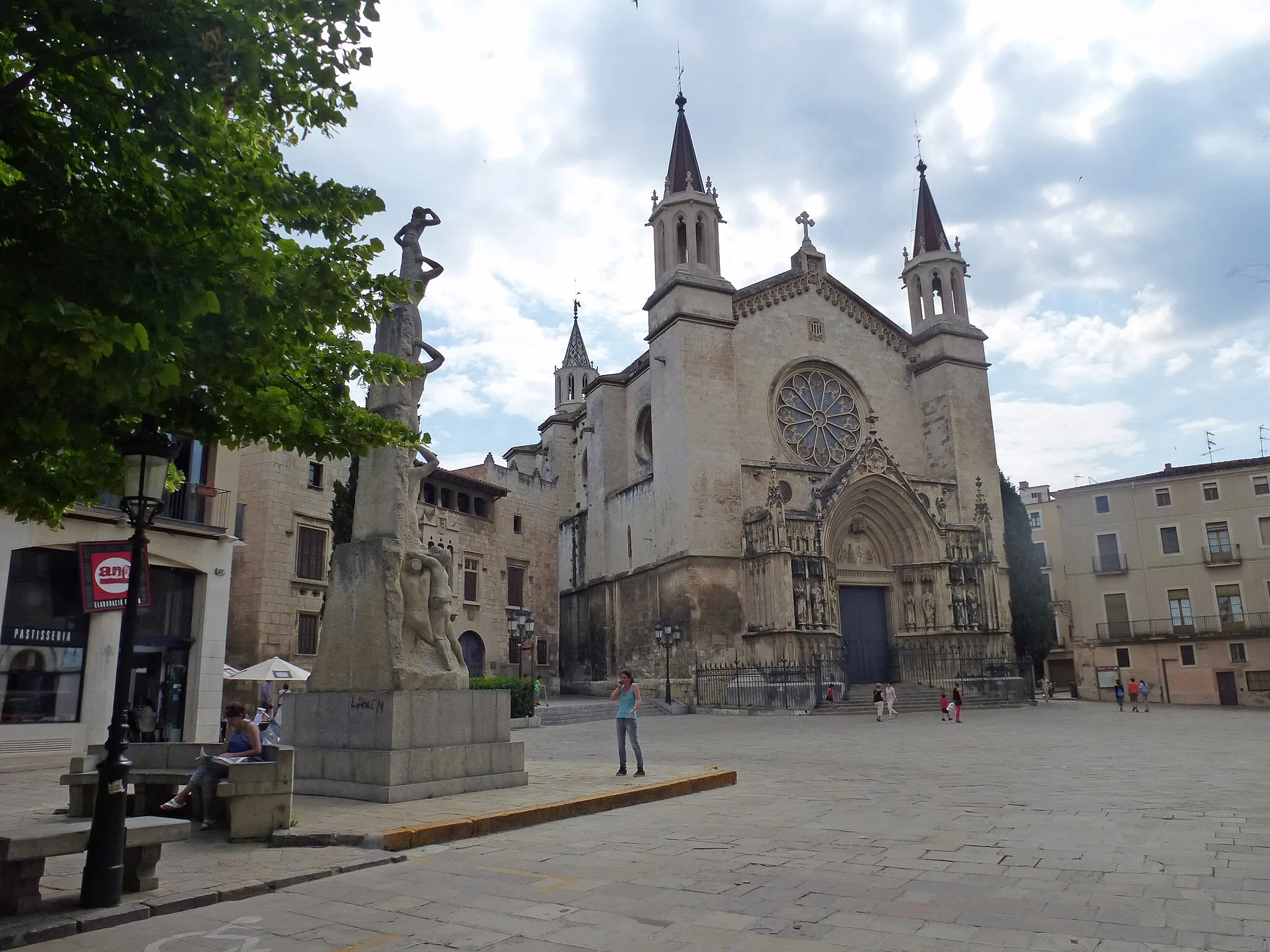 Photo showing: Basilique Sainte Marie